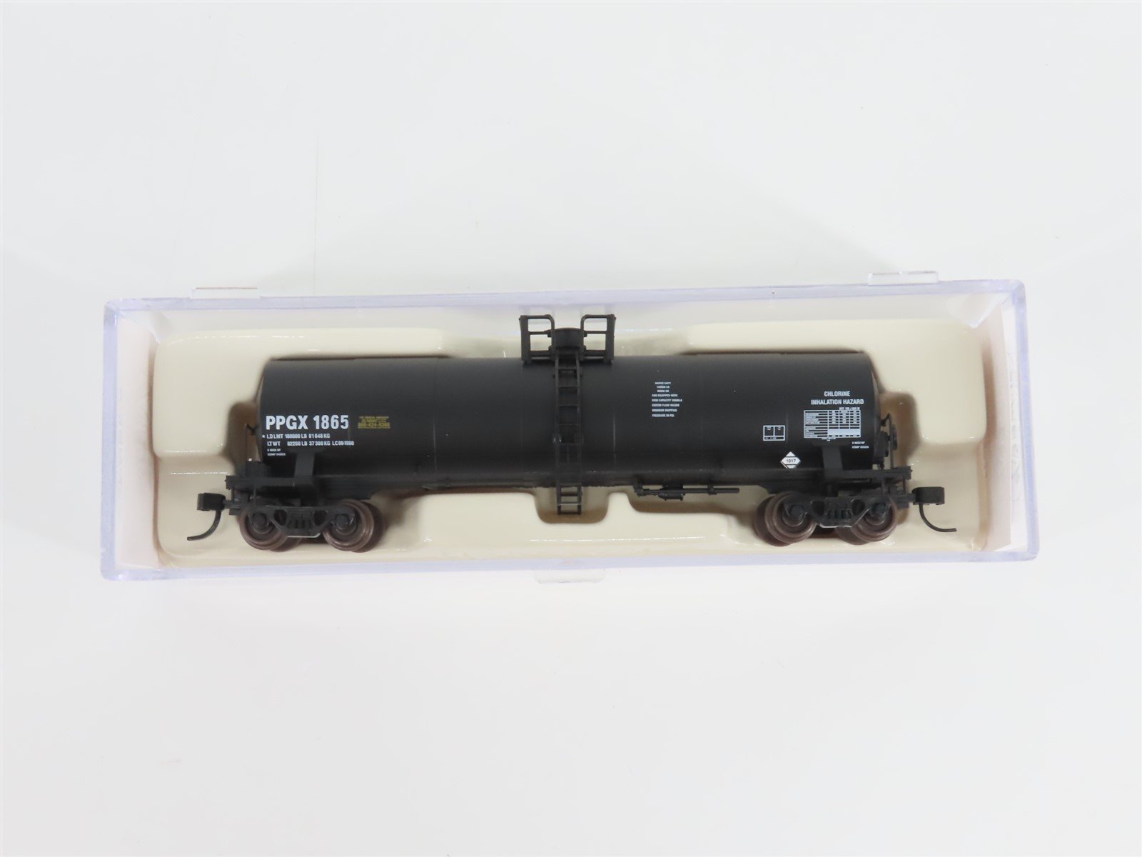 N Scale Atlas 40566 PPGX 17,360 Gallon Tank Car #1865