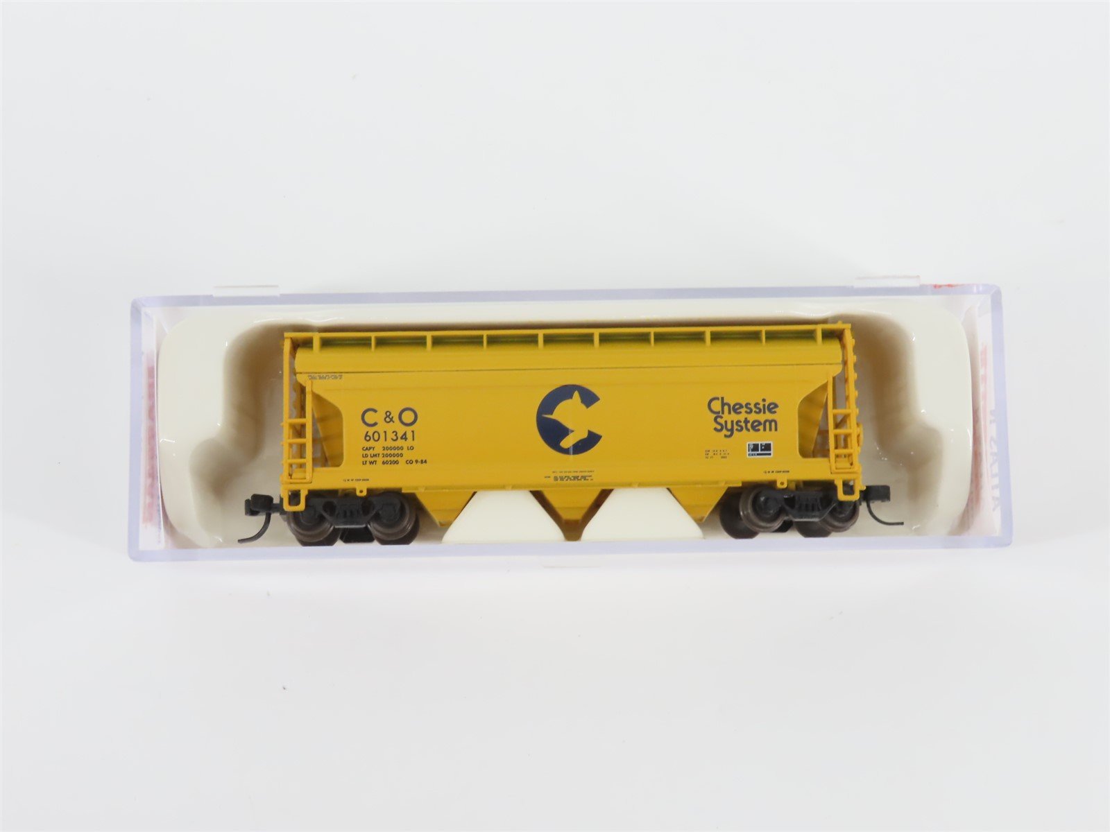 N Scale Atlas Trainman 39921 C&O Chessie System 3-Bay Covered Hopper #601341