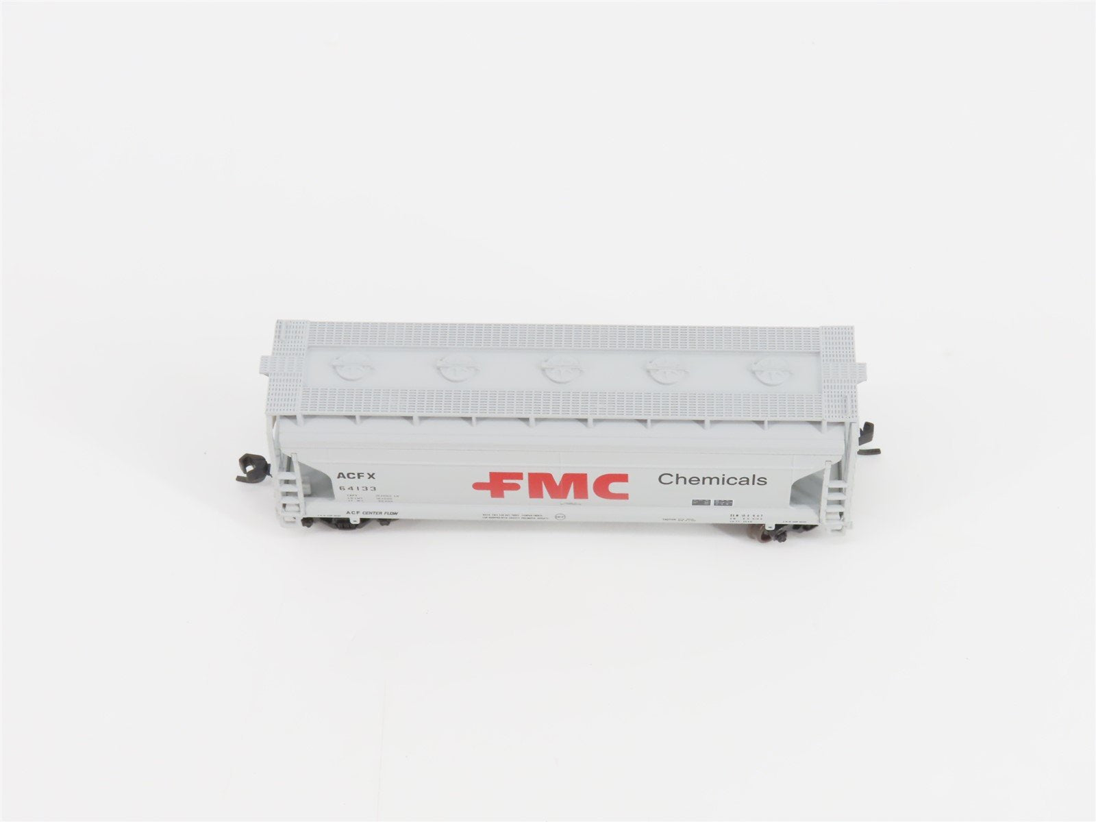 N Scale Atlas Trainman 39914A ACFX FMC Chemicals 3-Bay Covered Hopper #64133