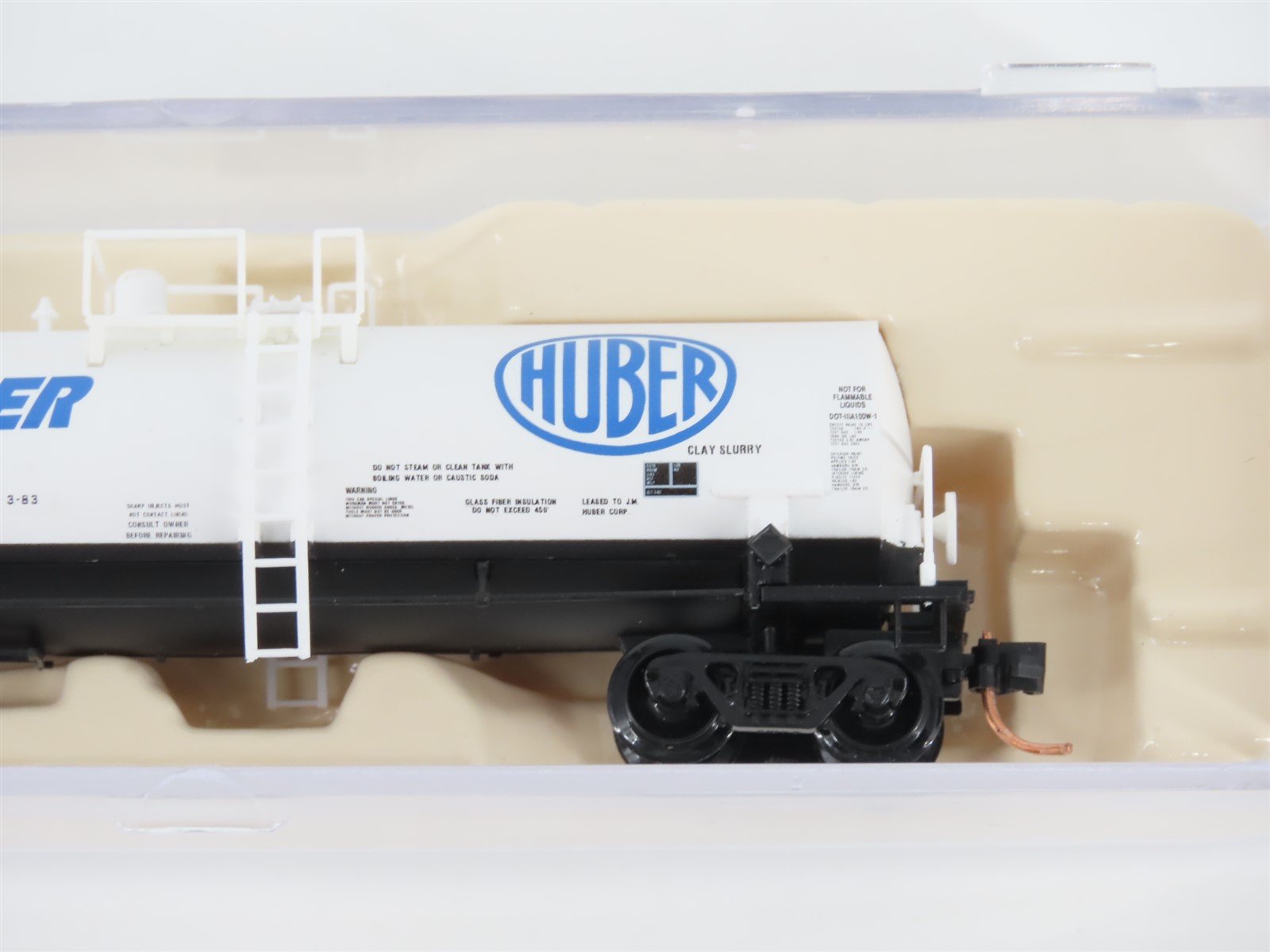 N Scale Atlas 34823 ACFX JM Huber Kaolin Tank Car #75892