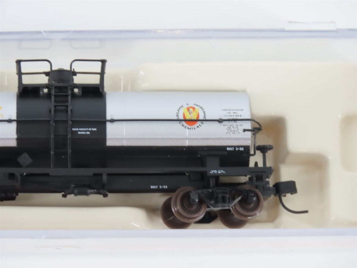 N Scale Atlas 43911 SHPX Wyandotte Chemicals 11,000 Gallon Tank Car #3715