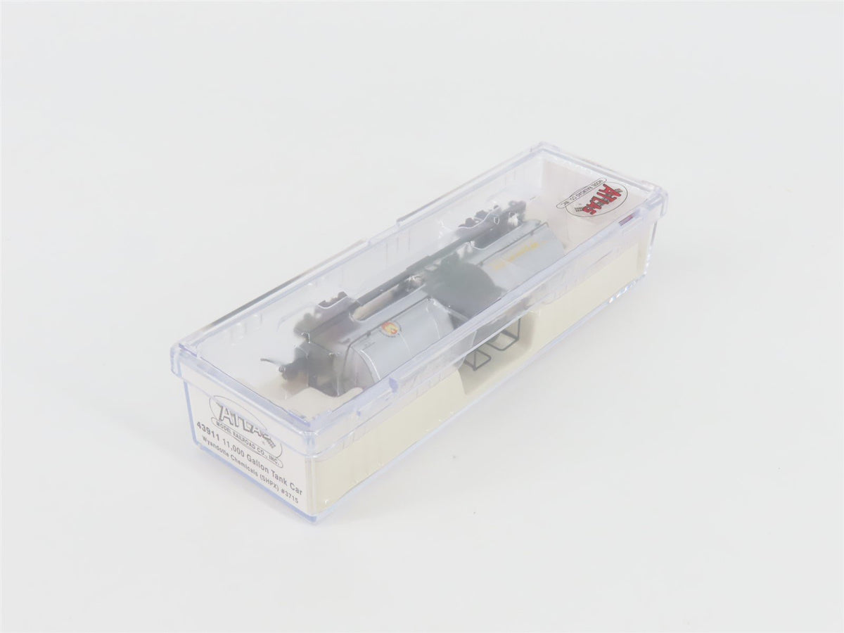 N Scale Atlas 43911 SHPX Wyandotte Chemicals 11,000 Gallon Tank Car #3715