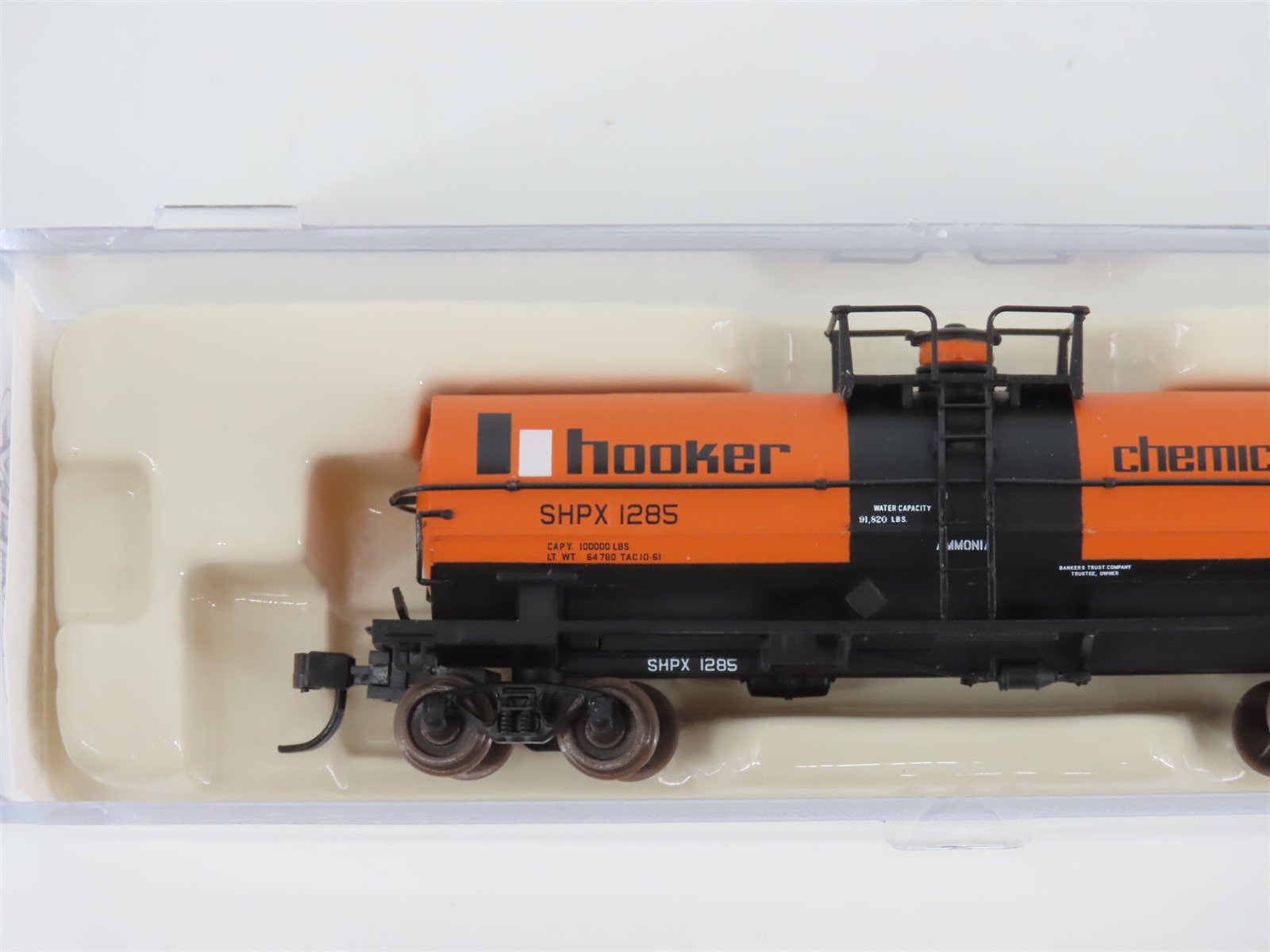 N Scale Atlas 43772 SHPX Hooker Chemicals 11,000 Gallon Tank Car #1285