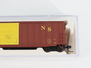 N Scale Atlas 45232 NS Norfolk Southern 50' Precision Design Box Car #2124