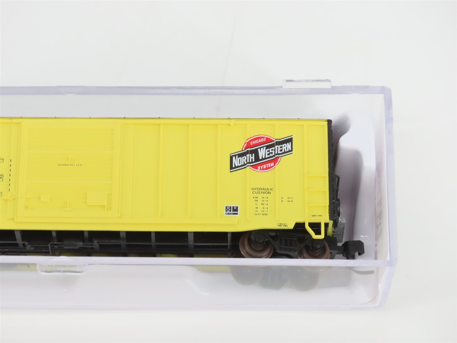 N Scale Atlas 45322 CNW Chicago North Western 50' Single Door Box Car #155088