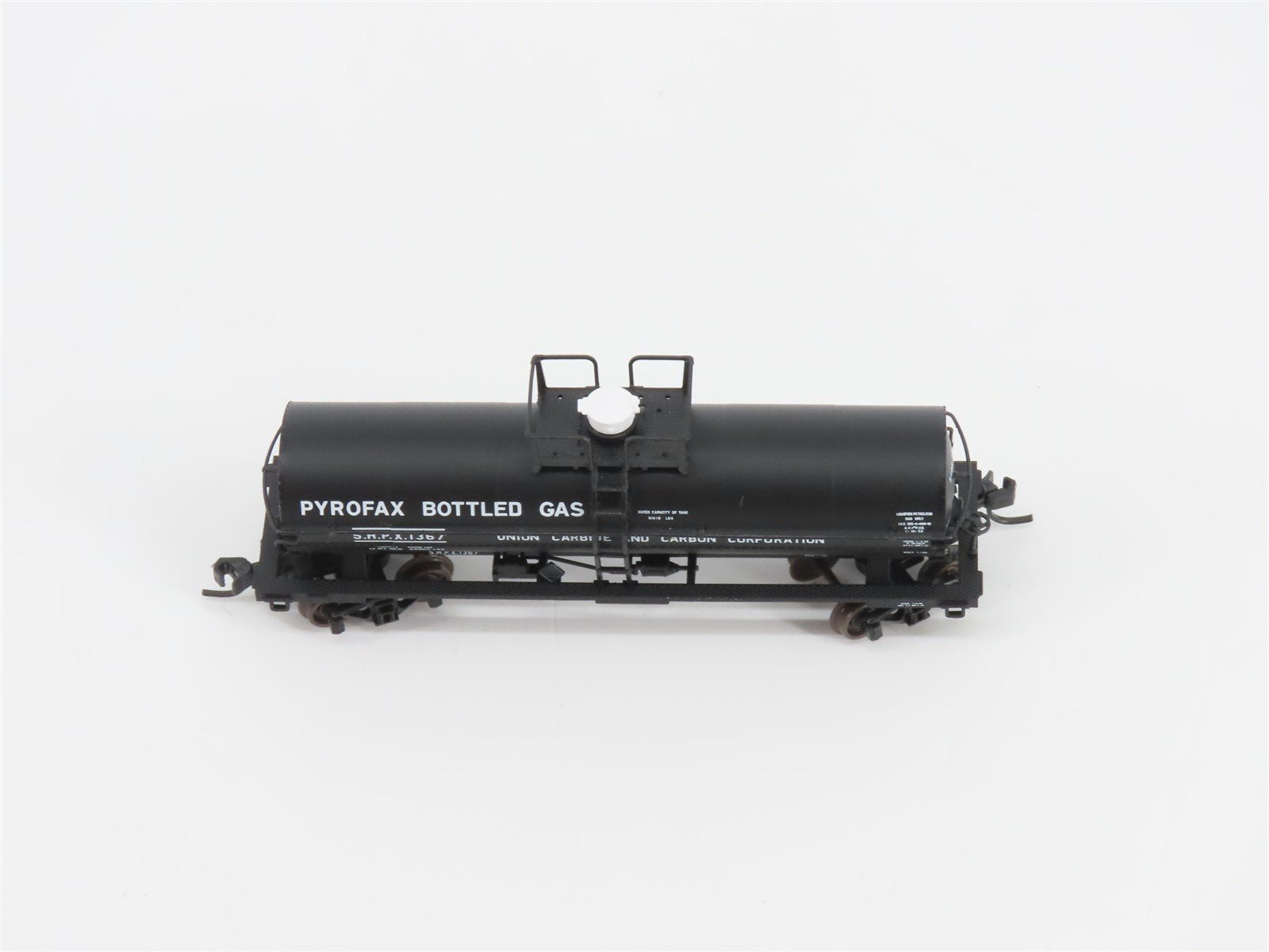 N Scale Atlas 43622 SHPX Pyrofax Bottled Gas 11,000 Gallon Tank Car #1367