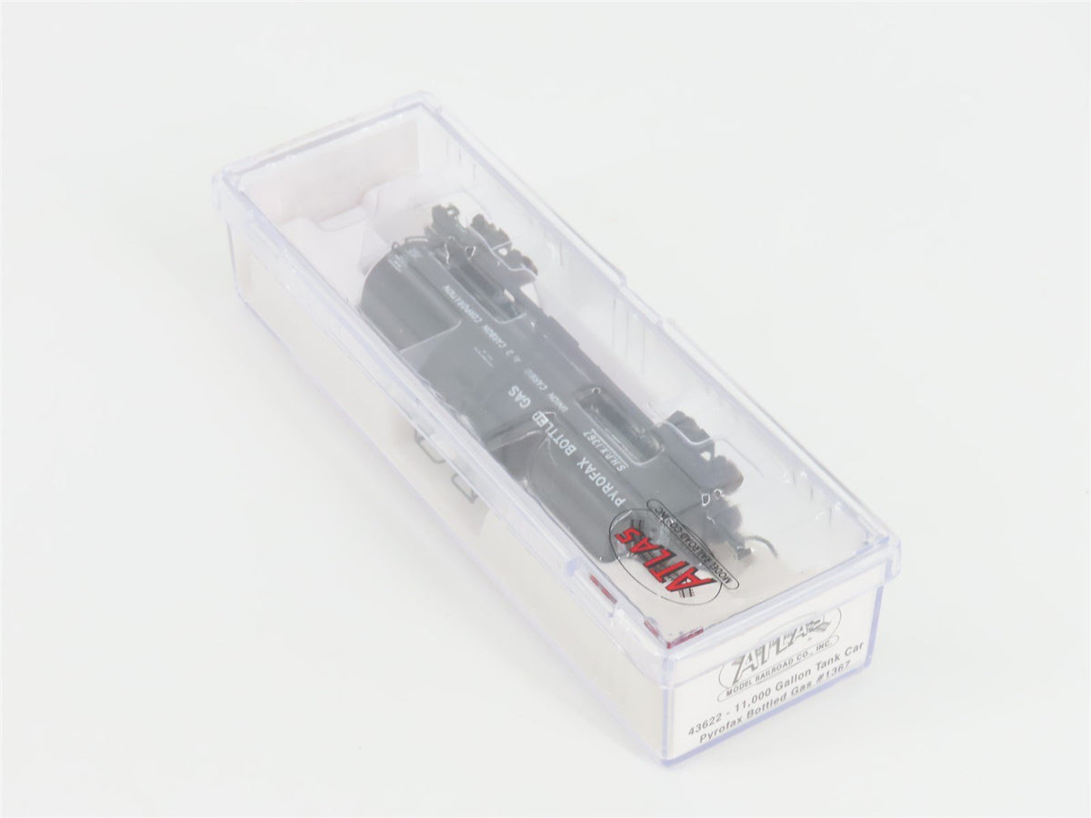 N Scale Atlas 43622 SHPX Pyrofax Bottled Gas 11,000 Gallon Tank Car #1367