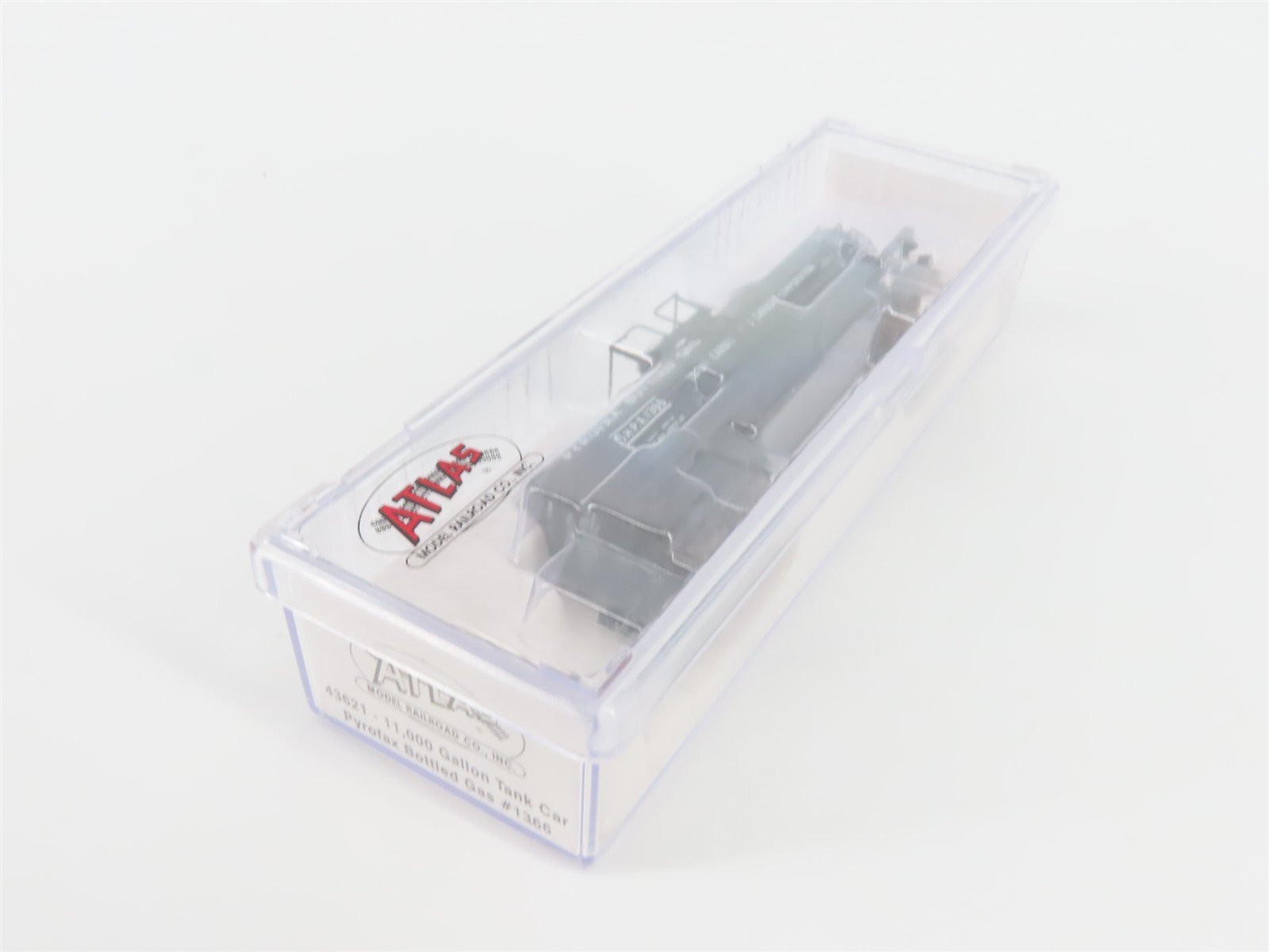N Scale Atlas 43621 SHPX Pyrofax Bottled Gas 11,000 Gallon Tank Car #1366