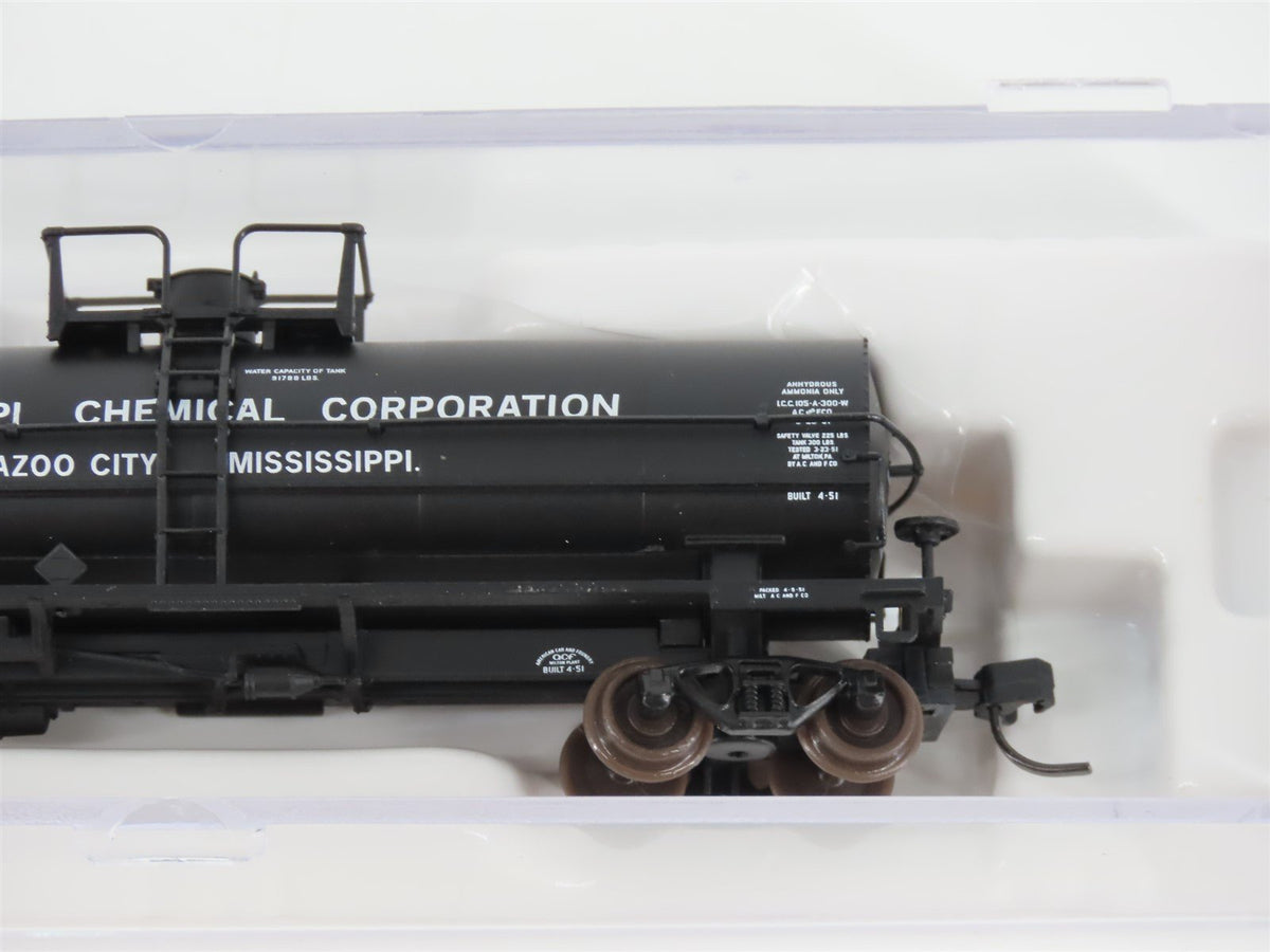 N Scale Atlas 43731 MICX Mississippi Chemical 11,000 Gallon Tank Car #502