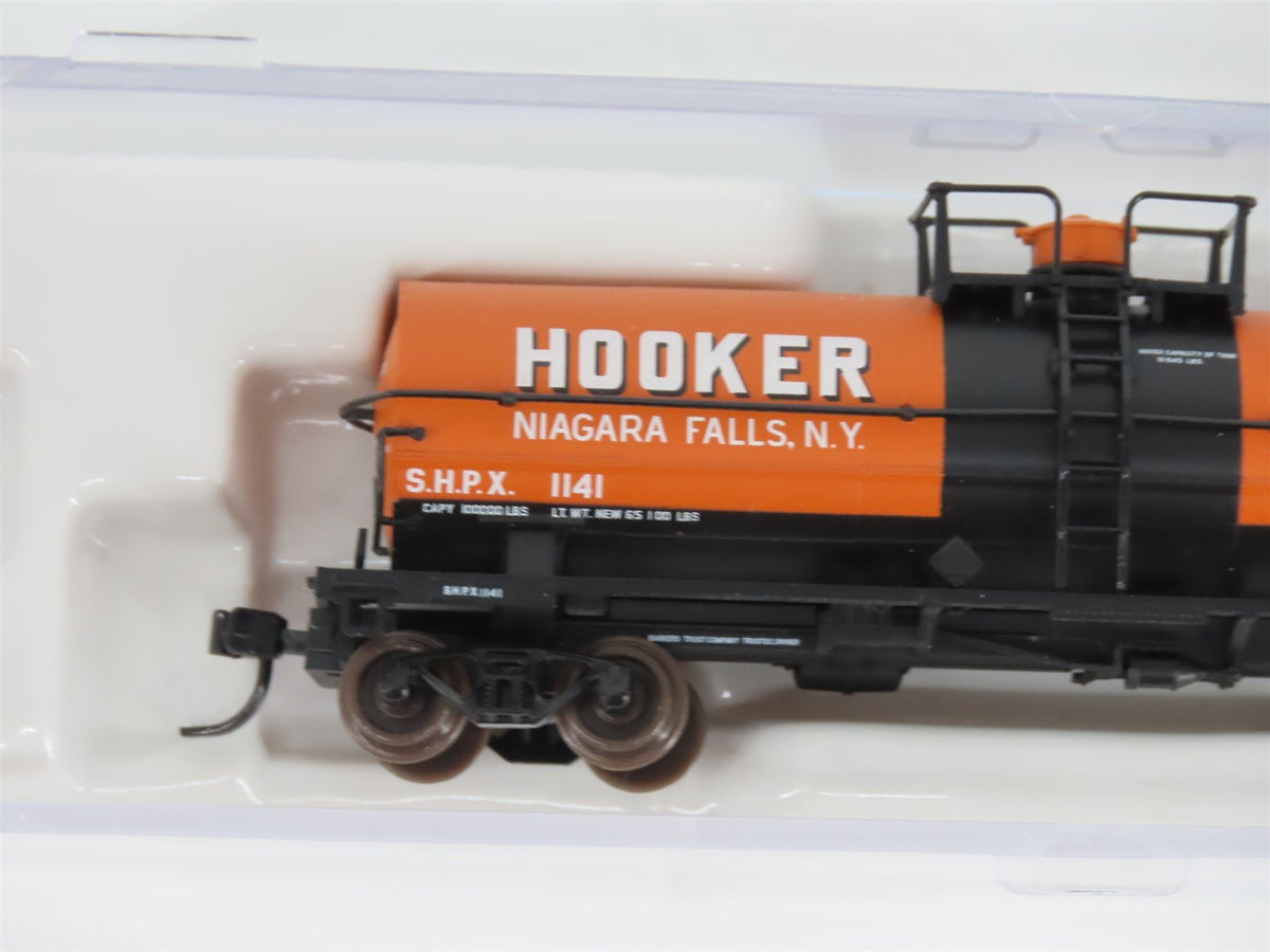 N Scale Atlas 43722 SHPX Hooker Chemicals 11,000 Gallon Tank Car #1141