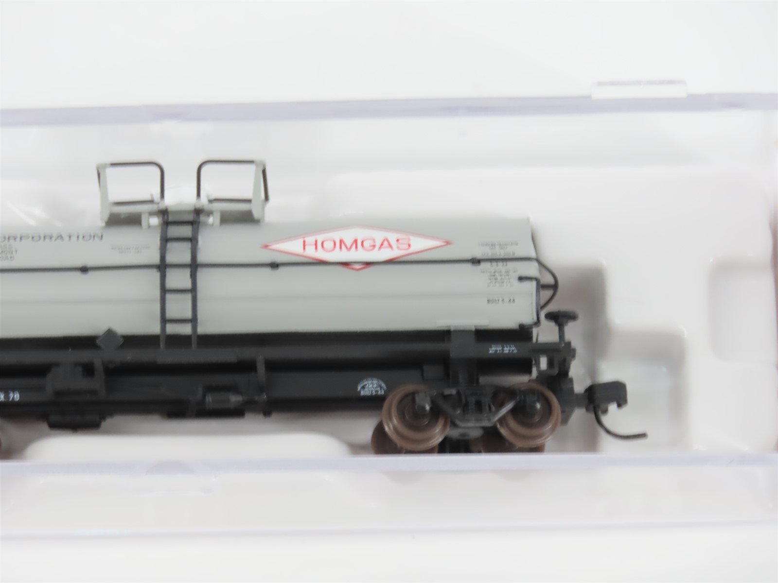 N Scale Atlas 43711 HGCX Homgas 11,000 Gallon Tank Car #70