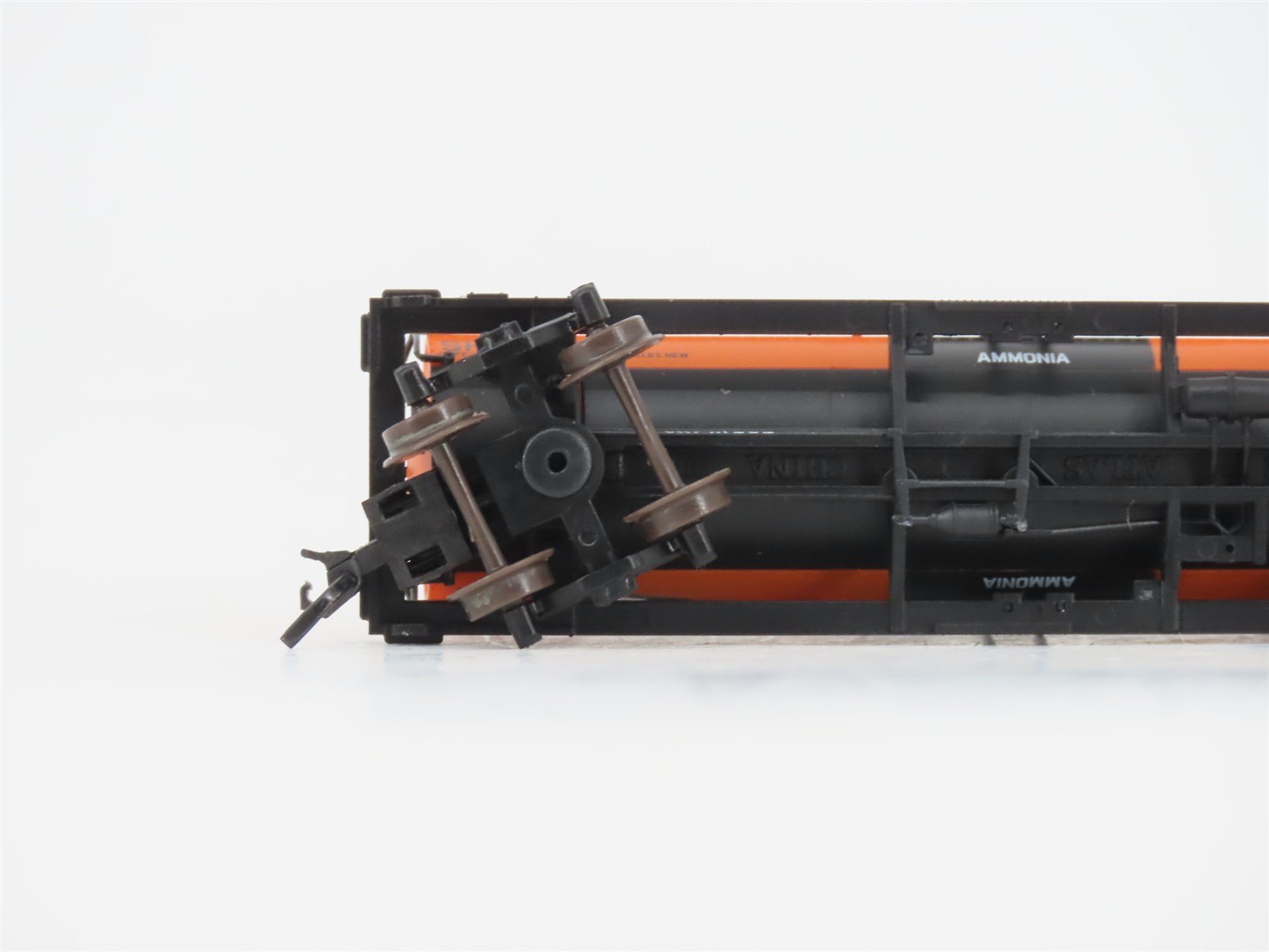 N Scale Atlas 43652 SHPX Hooker Chemicals 11,000 Gallon Tank Car #1282