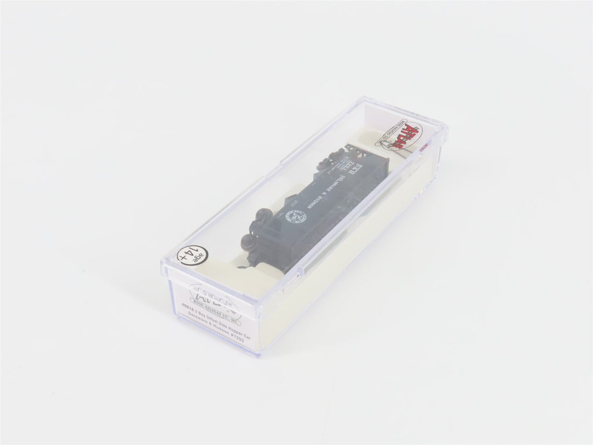 N Scale Atlas 40818 D&amp;H Delaware &amp; Hudson 2-Bay Open Hopper #7203 w/ Load