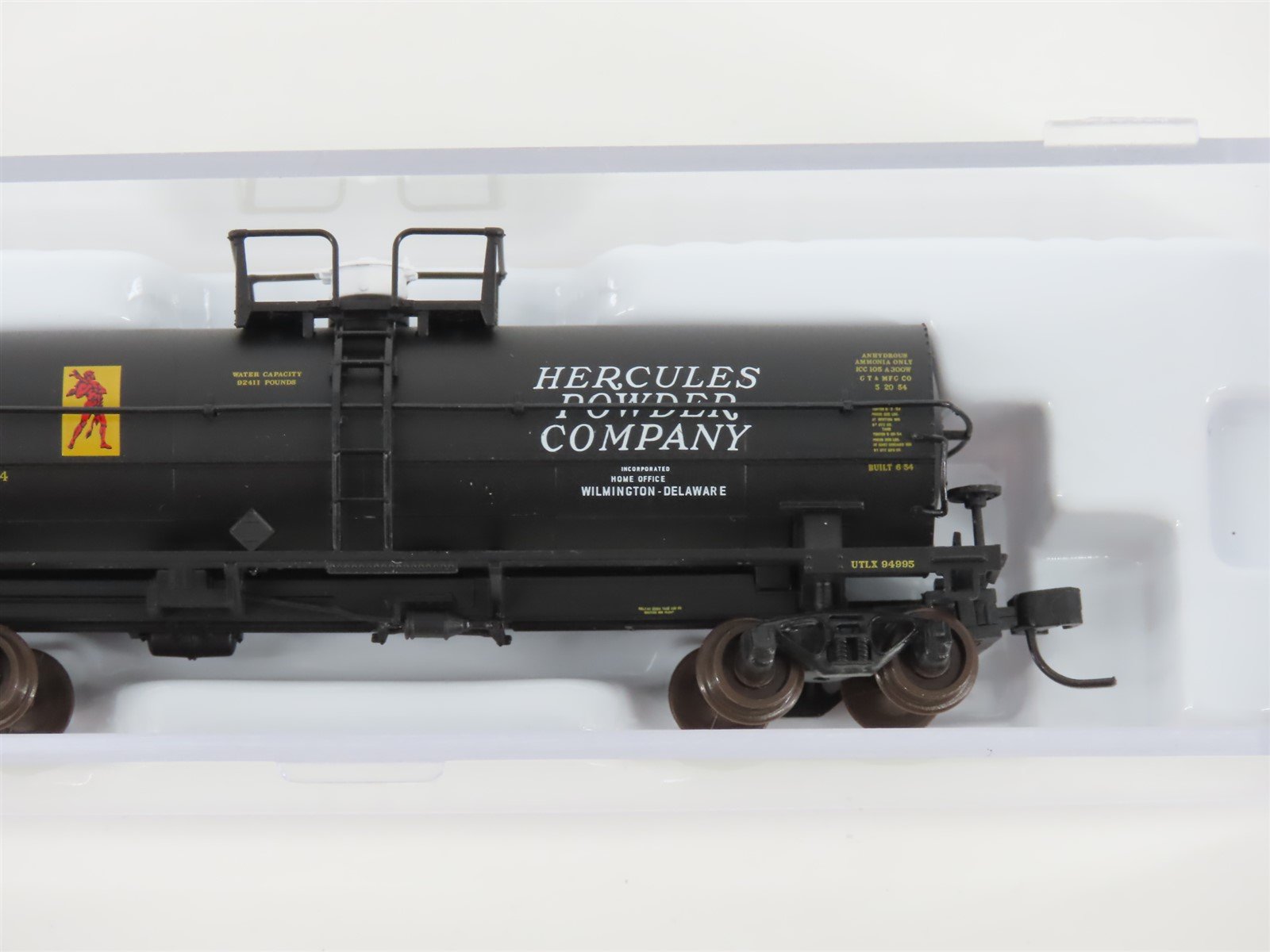 N Scale Atlas 43412 UTLX Hercules Powder Company 11,000 Gallon Tank Car #94995