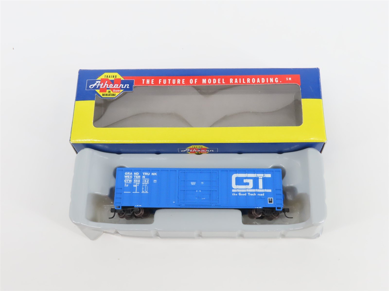 N Scale Athearn 11408 GTW Grand Trunk Western 50' Plug Door Box Car #598152