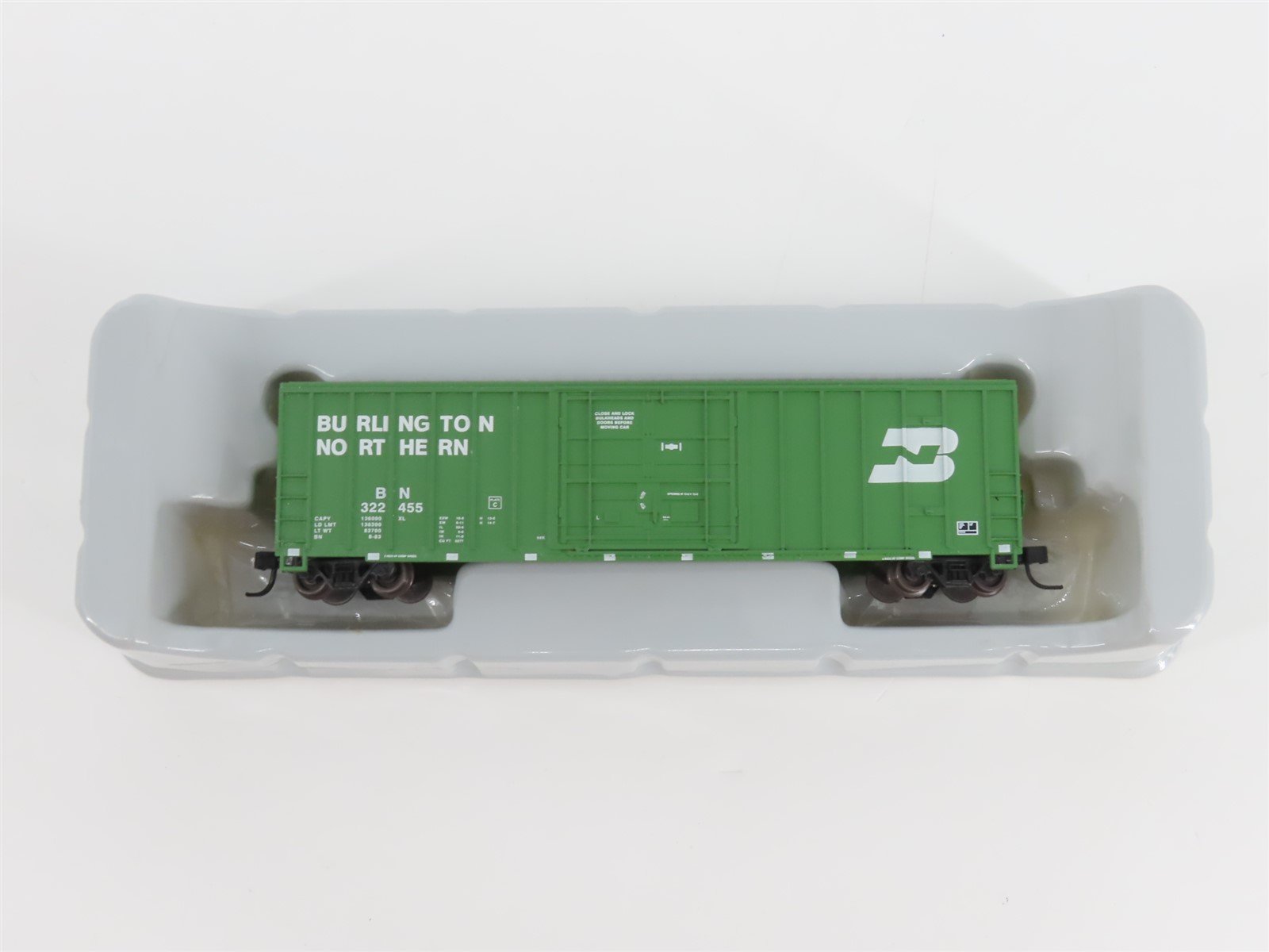 N Scale Athearn 11401 BN Burlington Northern 50' Plug Door Box Car #322455