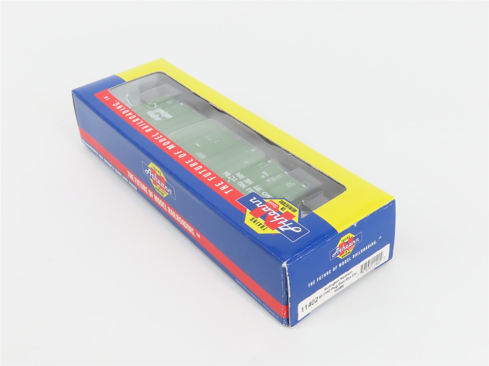 N Scale Athearn 11402 BN Burlington Northern 50' FMC Plug Door Box Car #322486