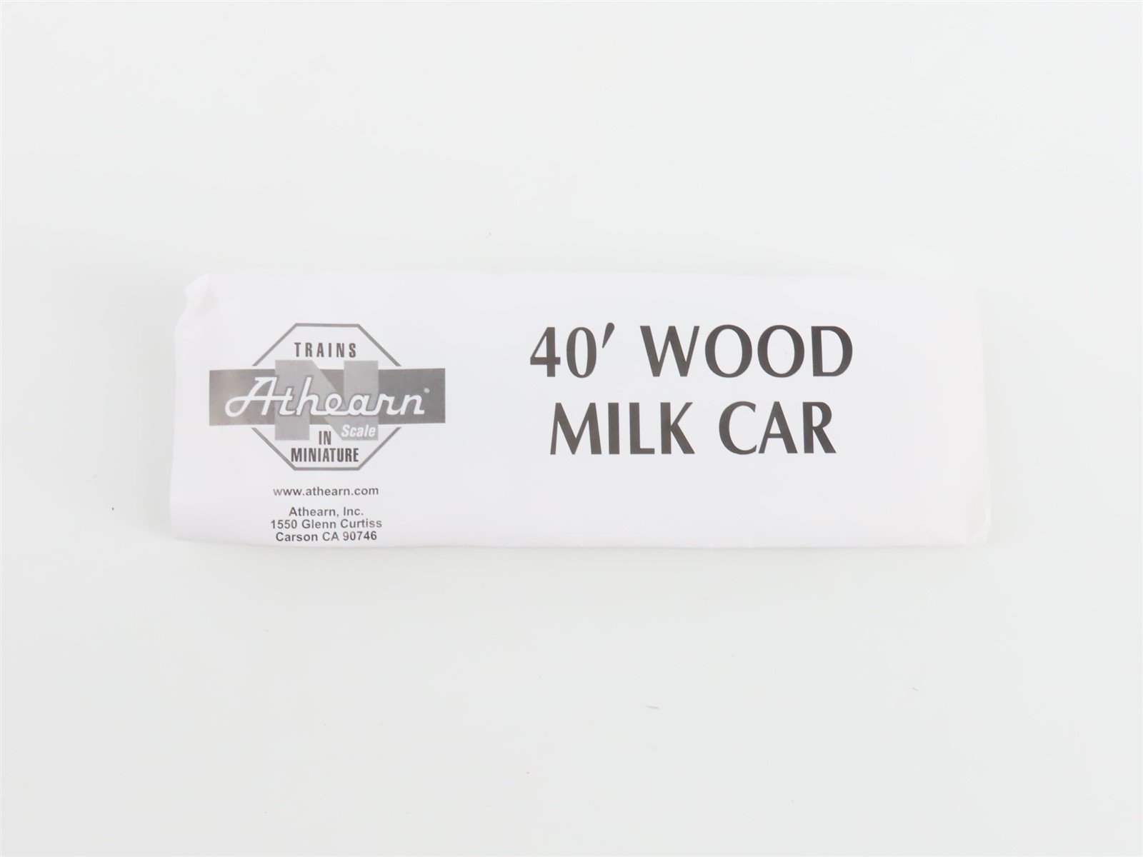 N Scale Athearn 11605 BOWX Bowman Dairy 40' Wood Milk Car #1117