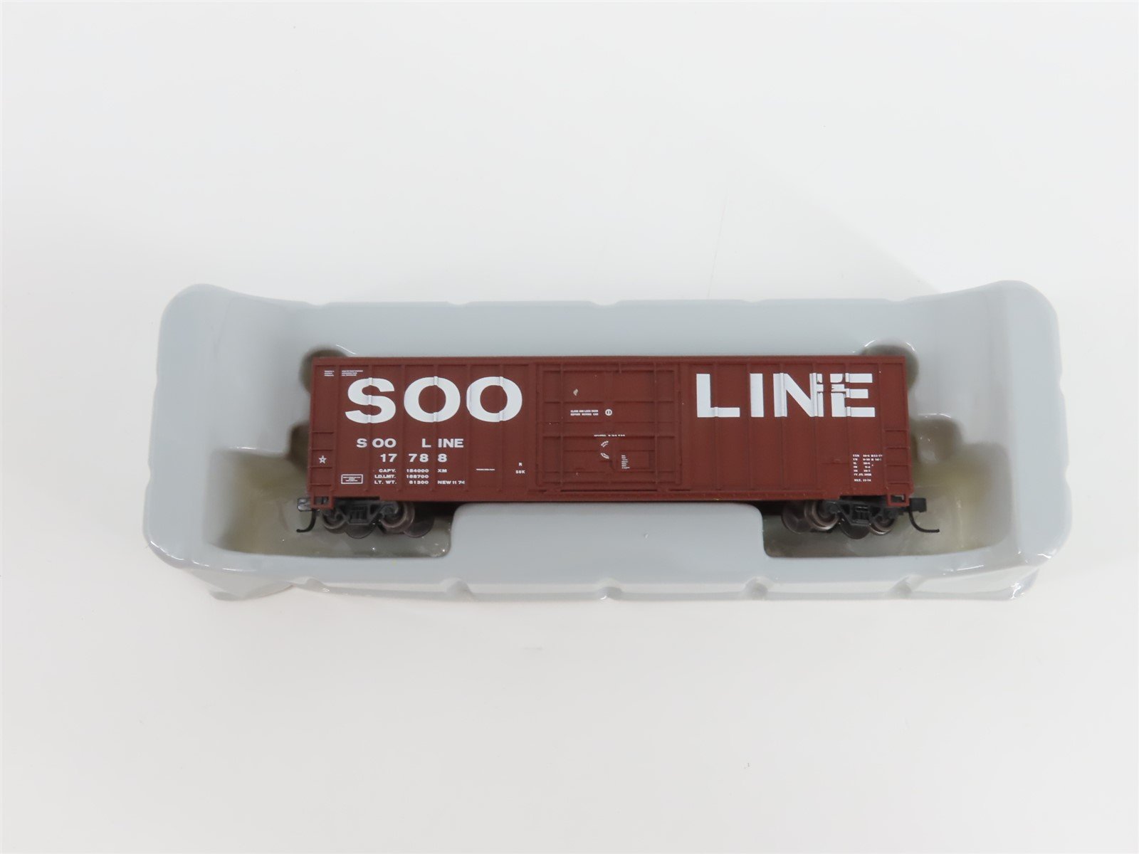 N Scale Athearn 11412 SOO Line 50' FMC Plug Door Box Car #17788