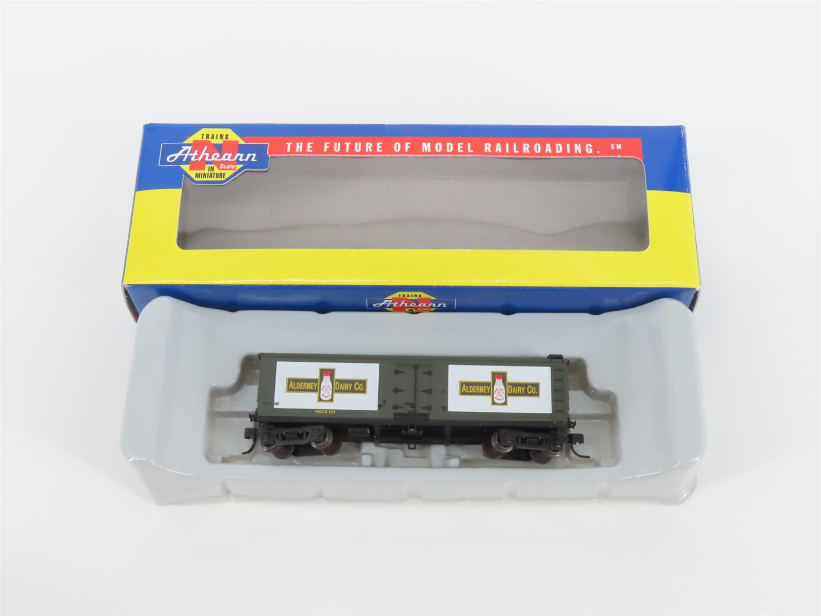N Scale Athearn 11601 NMCX Alderney Dairy 40' Wood Milk Car #101