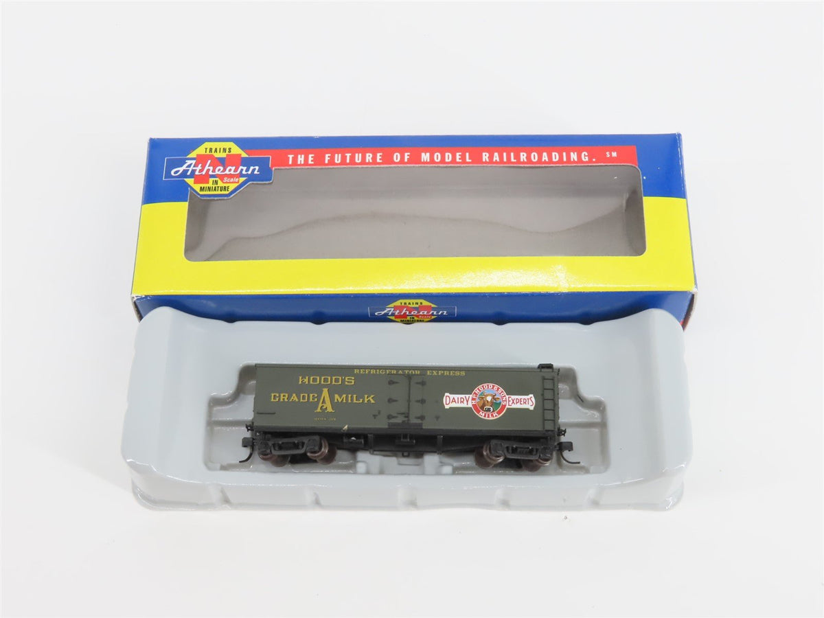 N Scale Athearn 11608 HPHX Hood&#39;s Dairy 40&#39; Wood Milk Car #204