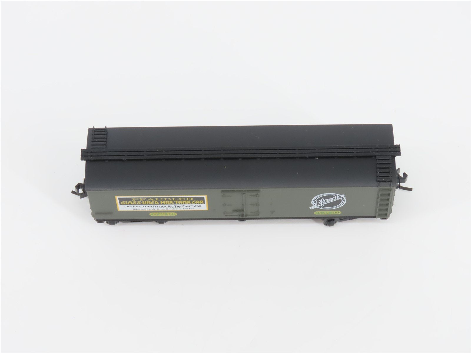 N Scale Athearn 11609 PFAX Pfaudler 40' Wood Milk Car #501