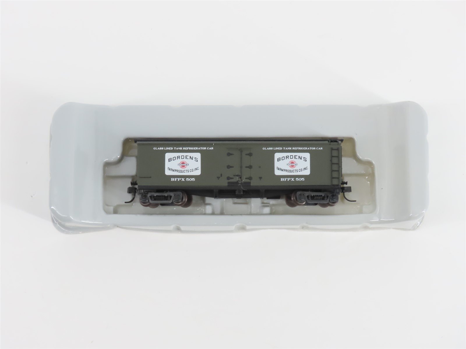 N Scale Athearn 11603 BFPX Borden's Dairy 40' Wood Milk Car #505