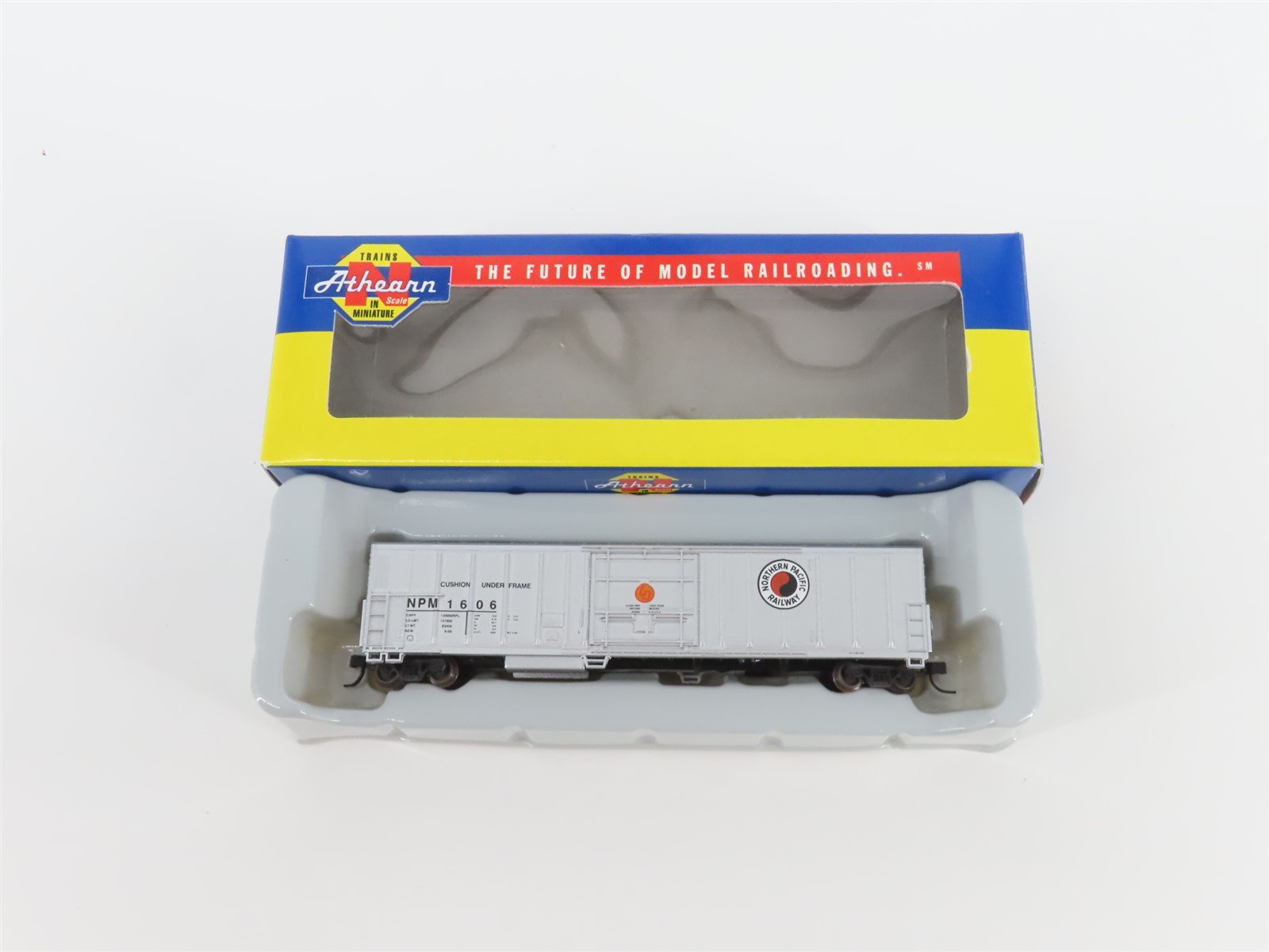 N Scale Athearn 11133 NPM Northern Pacific 57' Mechanical Reefer #1606