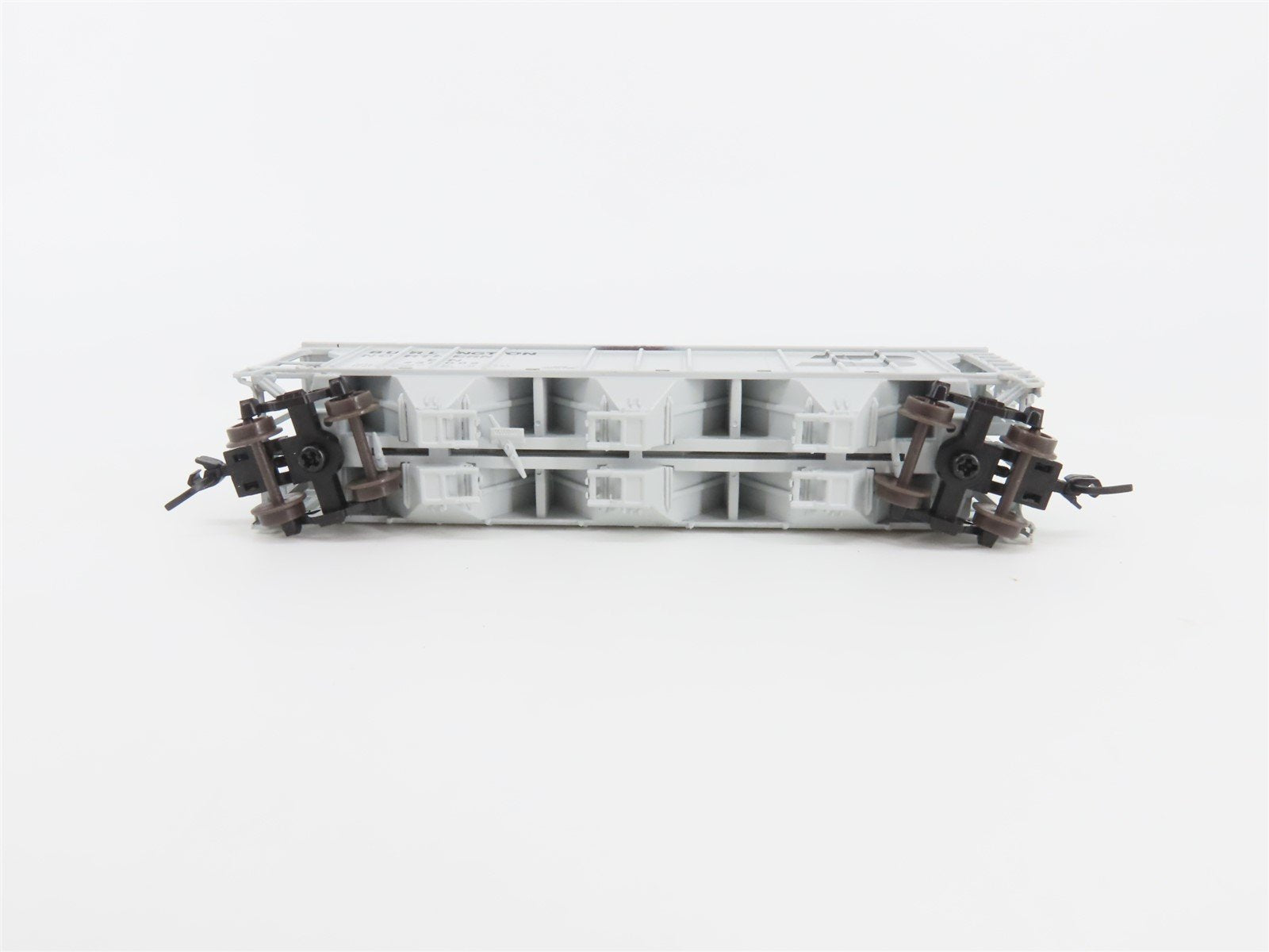 N Scale Athearn 11354 BN Burlington Northern 3-Bay Covered Hopper #435002