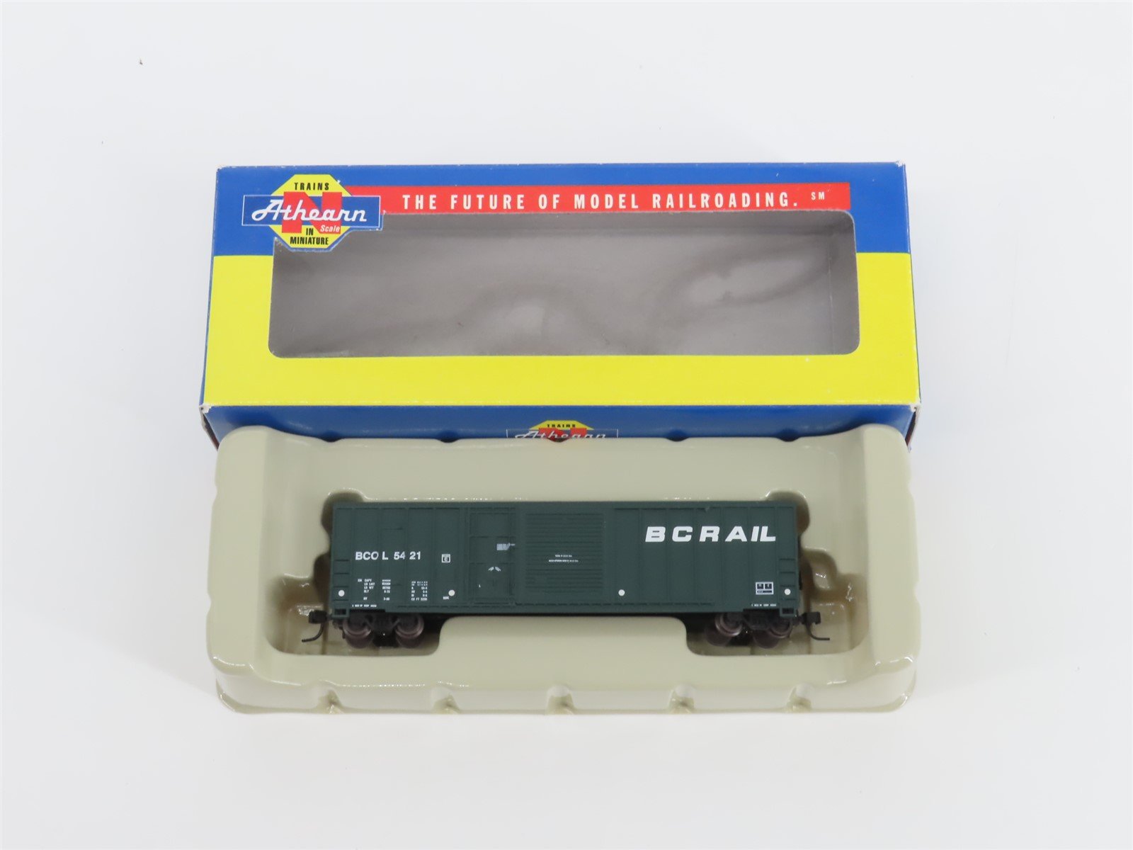 N Scale Athearn 11141 BCOL BC Rail 50' Plug & Sliding Door Box Car #5421