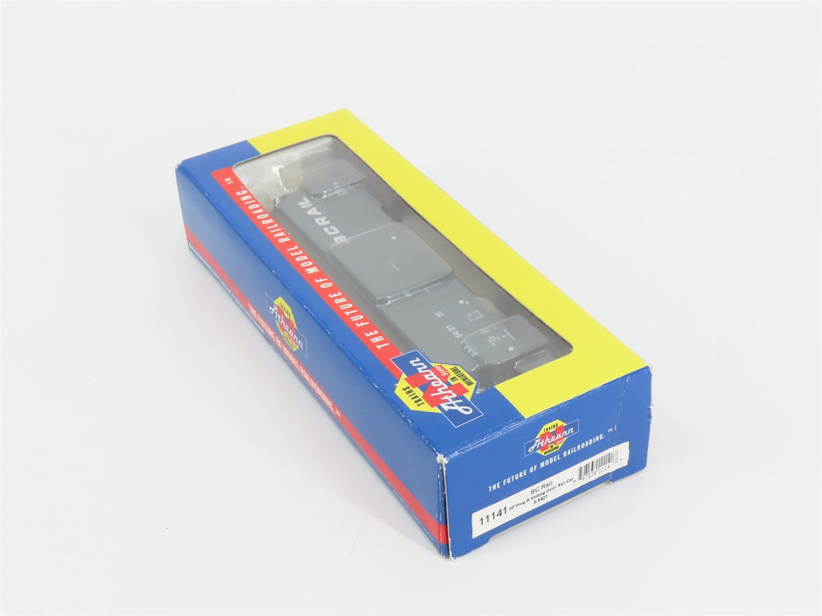 N Scale Athearn 11141 BCOL BC Rail 50&#39; Plug &amp; Sliding Door Box Car #5421