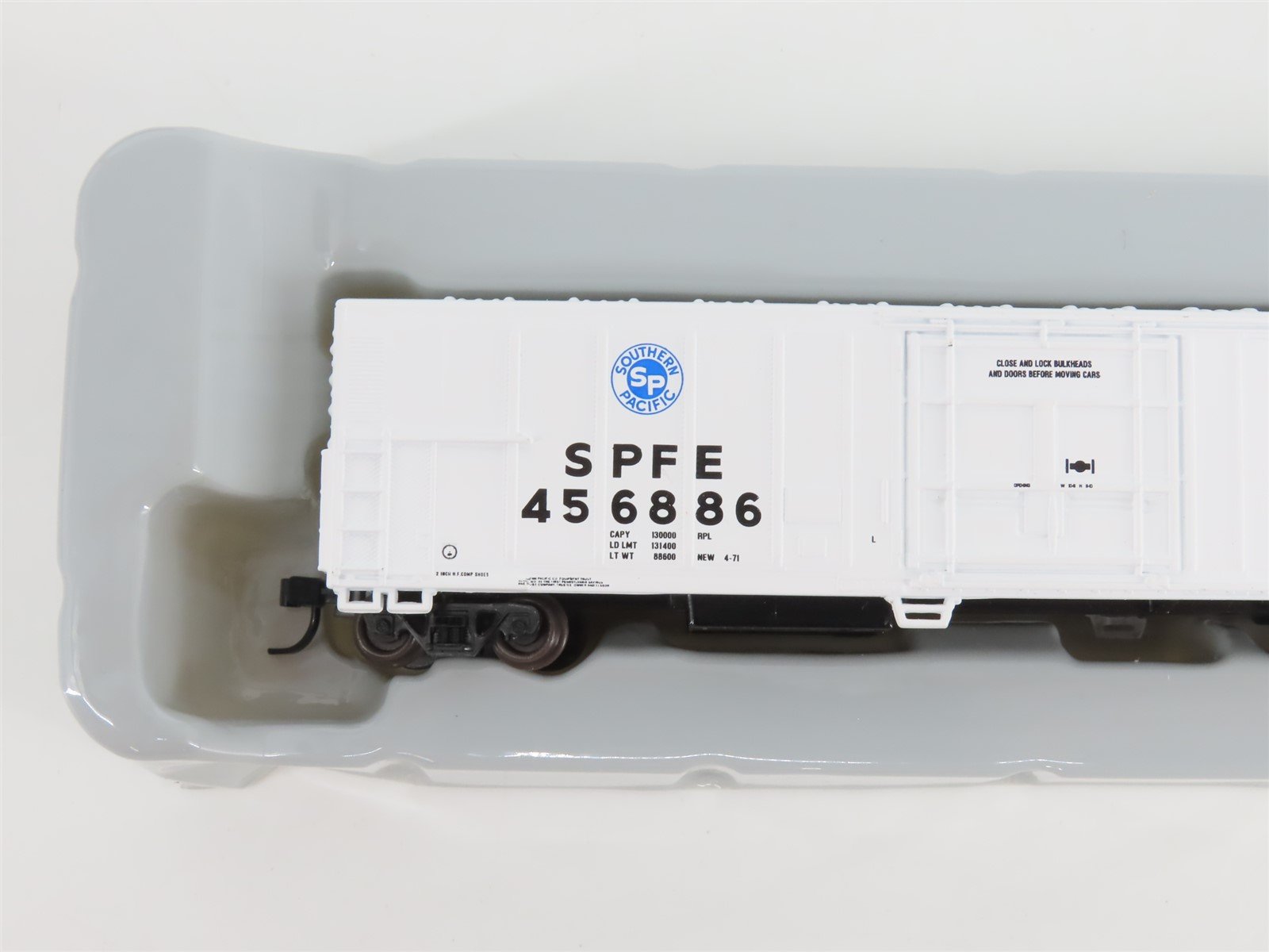 N Athearn 11132 SPFE Southern Pacific Fruit Express 57' Mechanical Reefer 456886