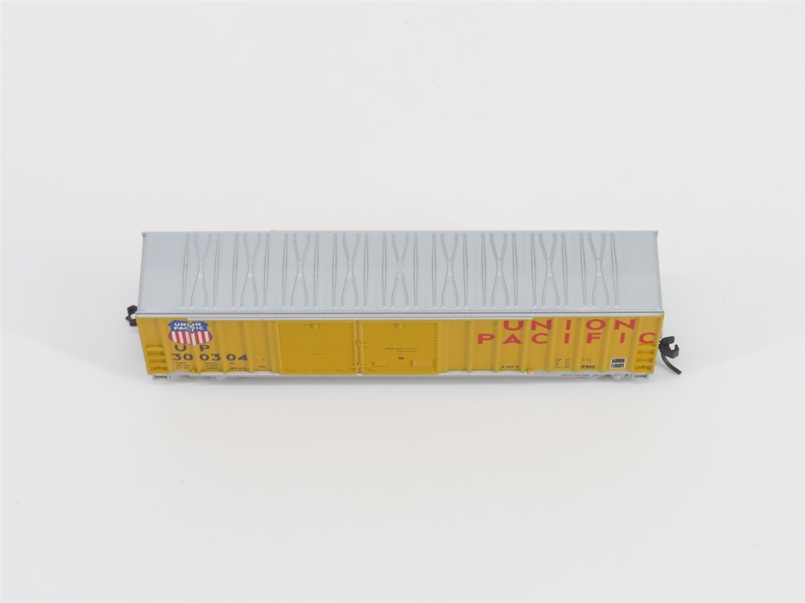 N Scale Athearn 11277 UP Union Pacific 50' Offset Double Door Box Car #300304