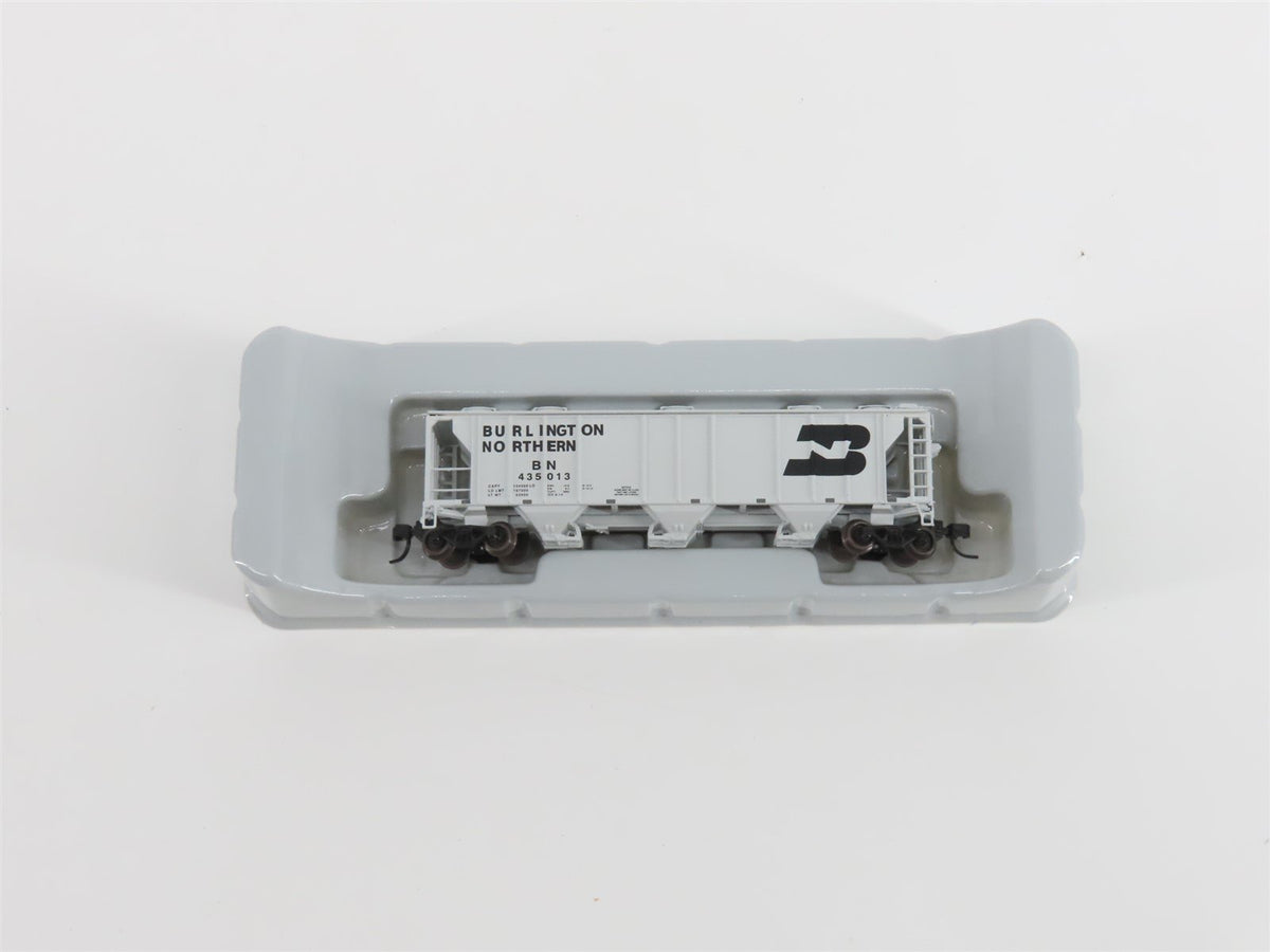 N Scale Athearn 11355 BN Burlington Northern 3-Bay Covered Hopper #435013