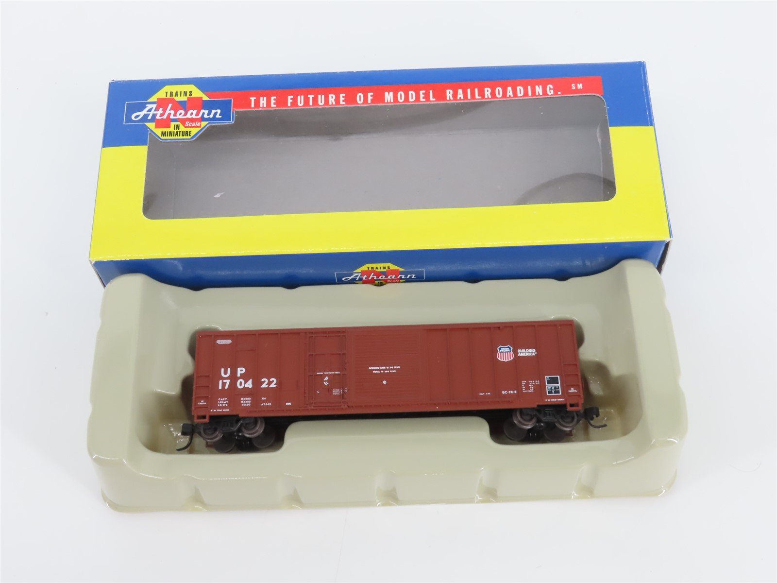 N Scale Athearn 11152 UP Union Pacific 50' Plug & Sliding Door Box Car #170422