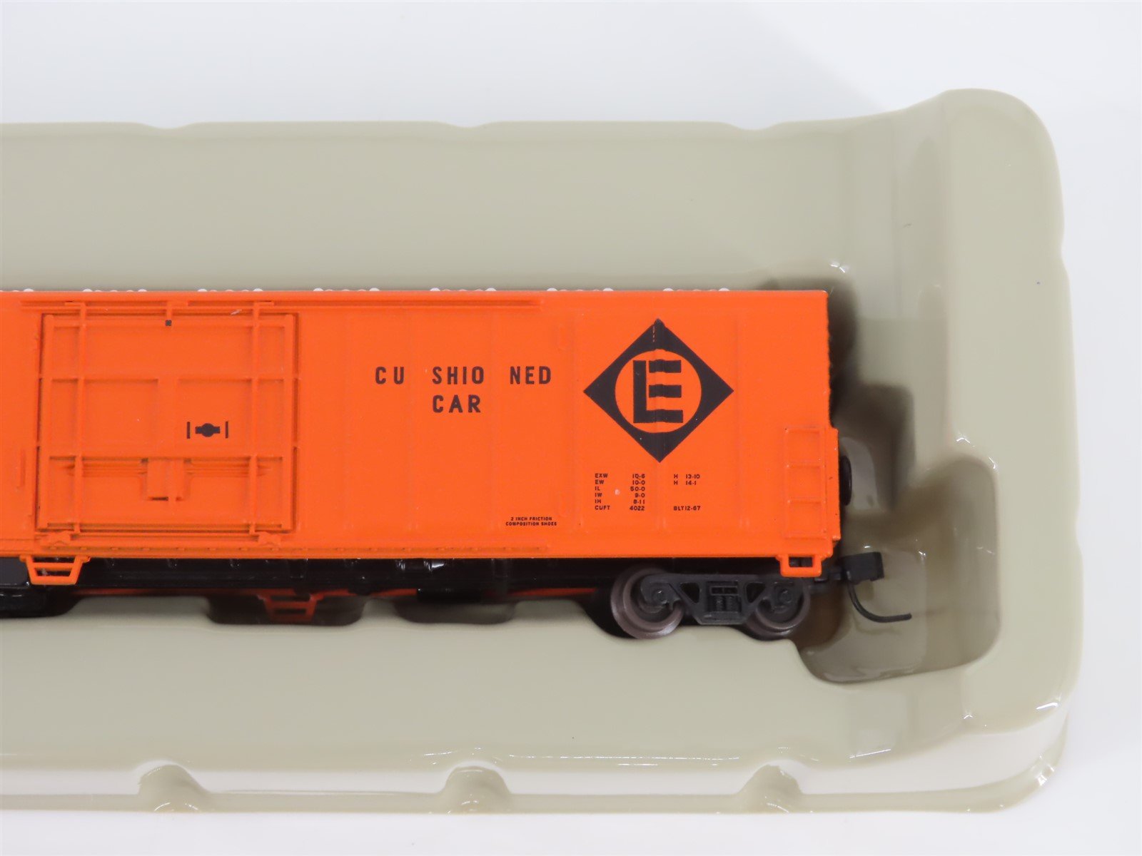 N Scale Athearn 11118 EL Erie Lackawanna 57' Mechanical Reefer #5015