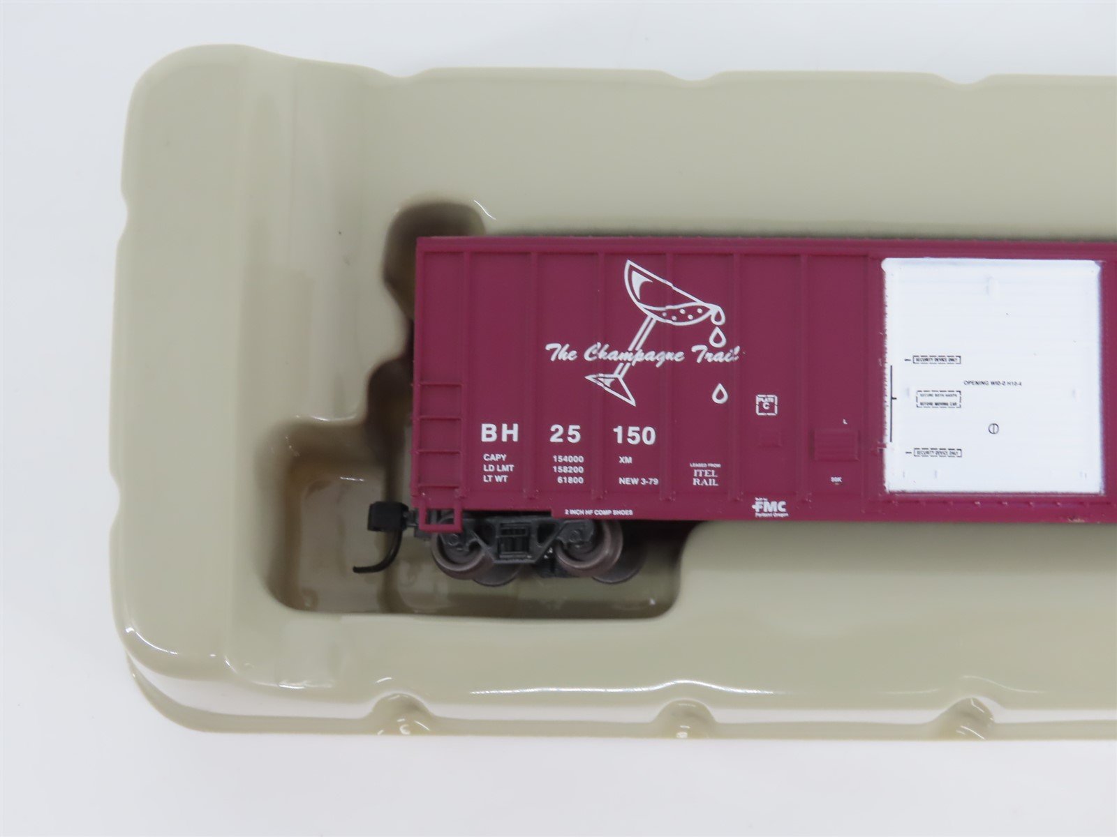 N Scale Athearn 11181 BH Bath & Hammondsport 50' Single Door Box Car #25150