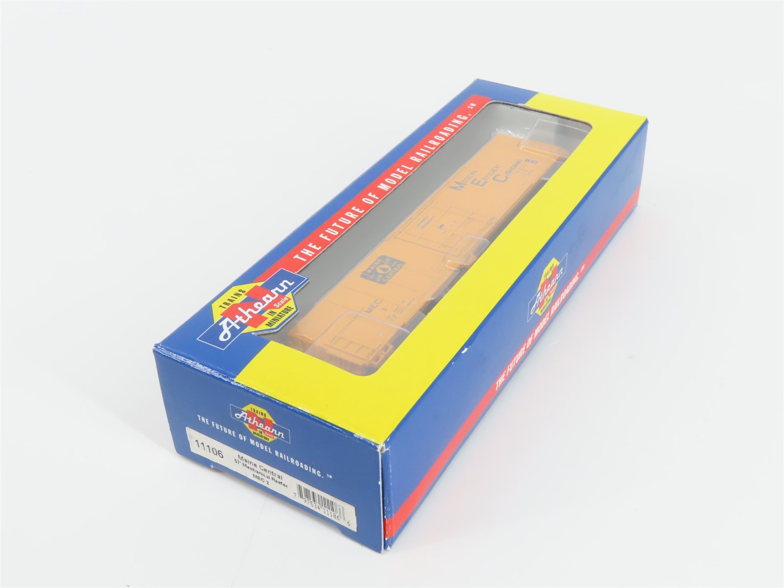 N Scale Athearn 11106 MEC Maine Central Pine Tree Route 57' Mechanical Reefer #2