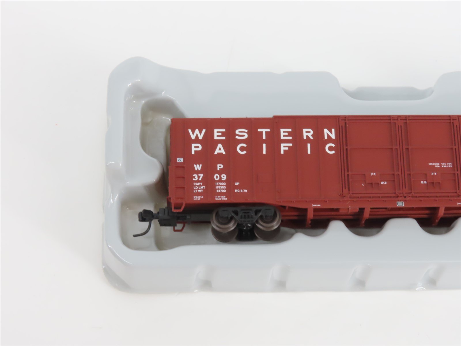 N Scale Athearn 10795 WP Western Pacific Railroad 60' Auto Parts Box Car #3709