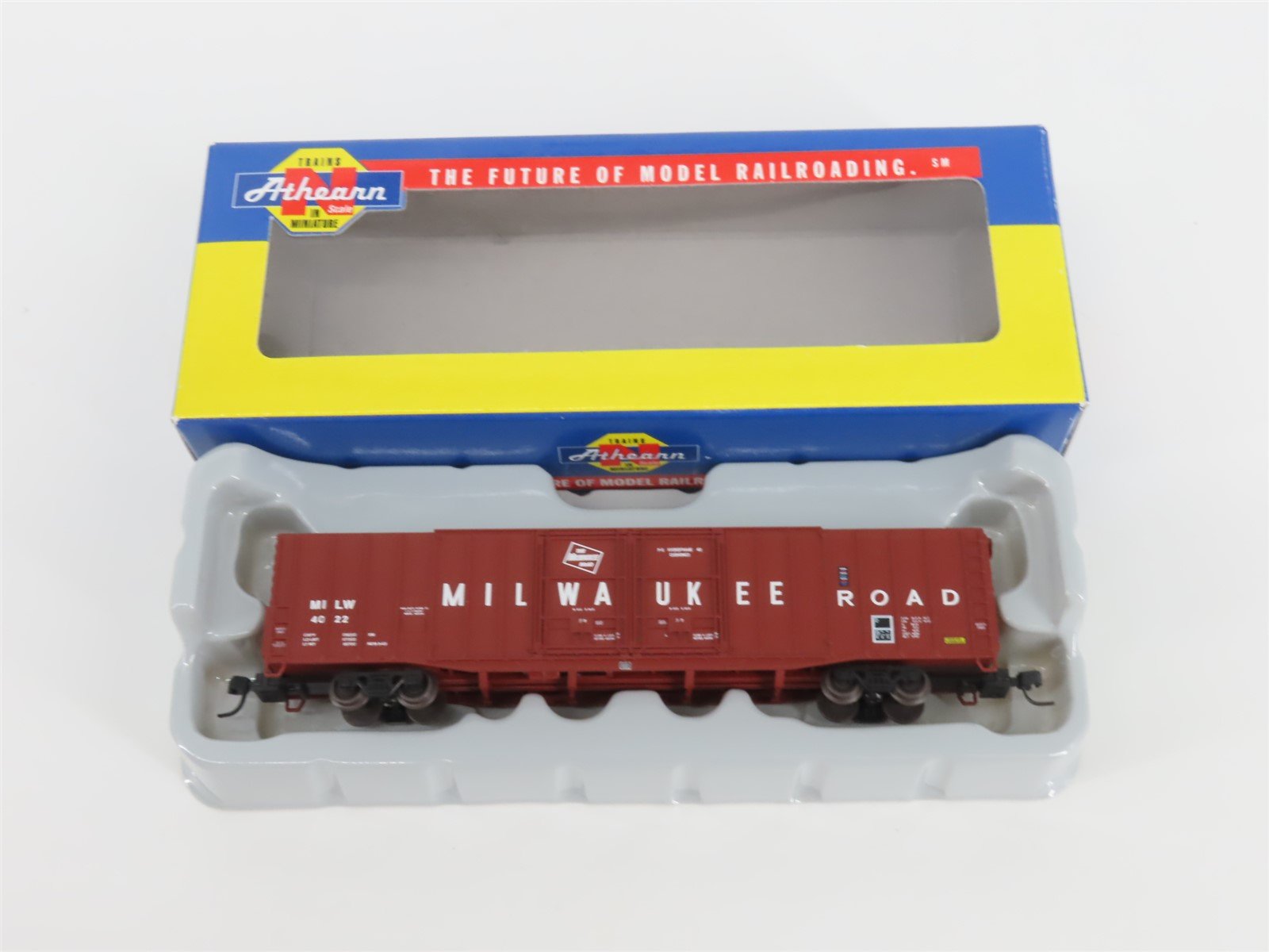 N Scale Athearn 10783 MILW Milwaukee Road 60' Auto Parts Box Car #4022