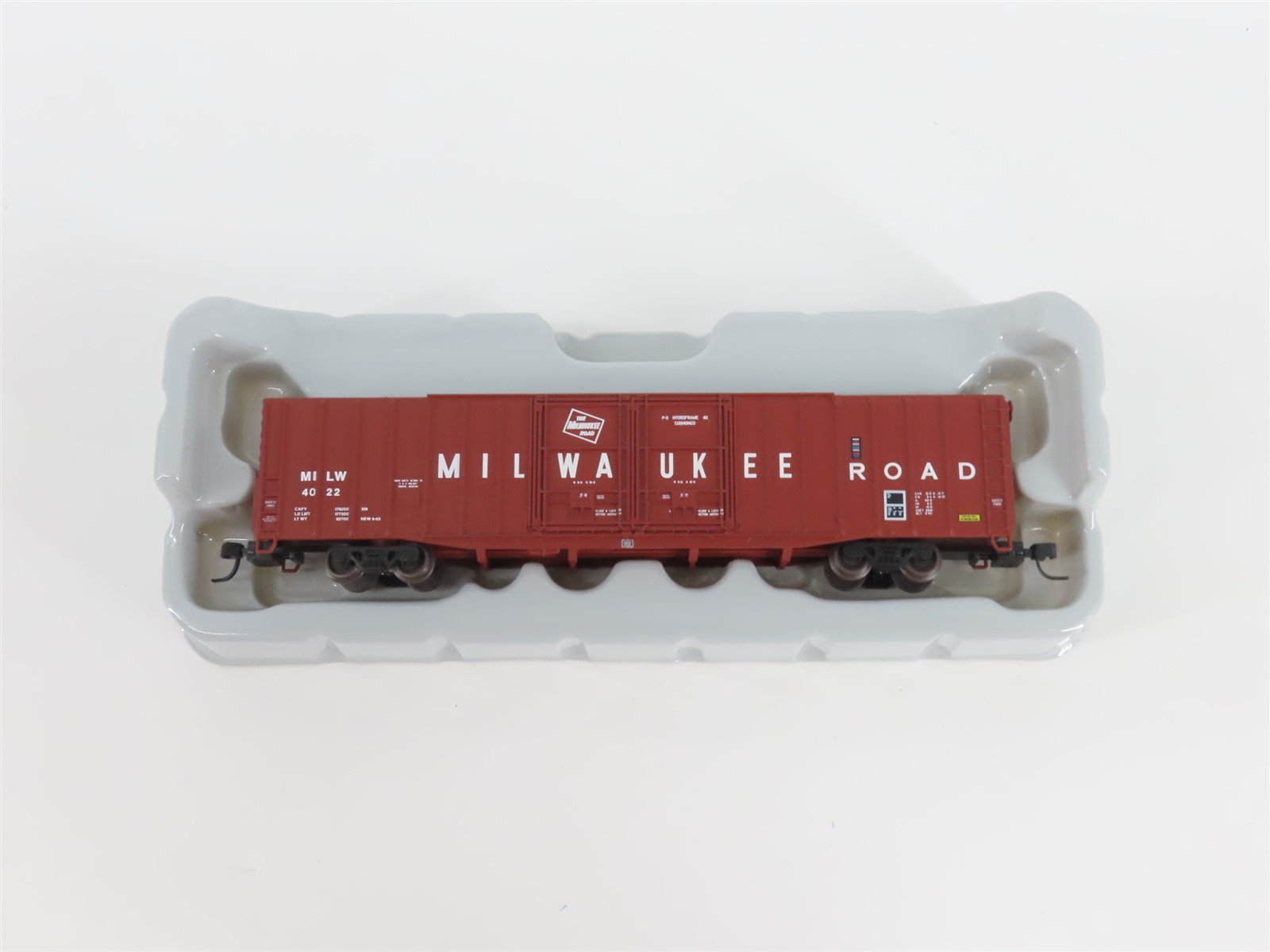 N Scale Athearn 10783 MILW Milwaukee Road 60' Auto Parts Box Car #4022