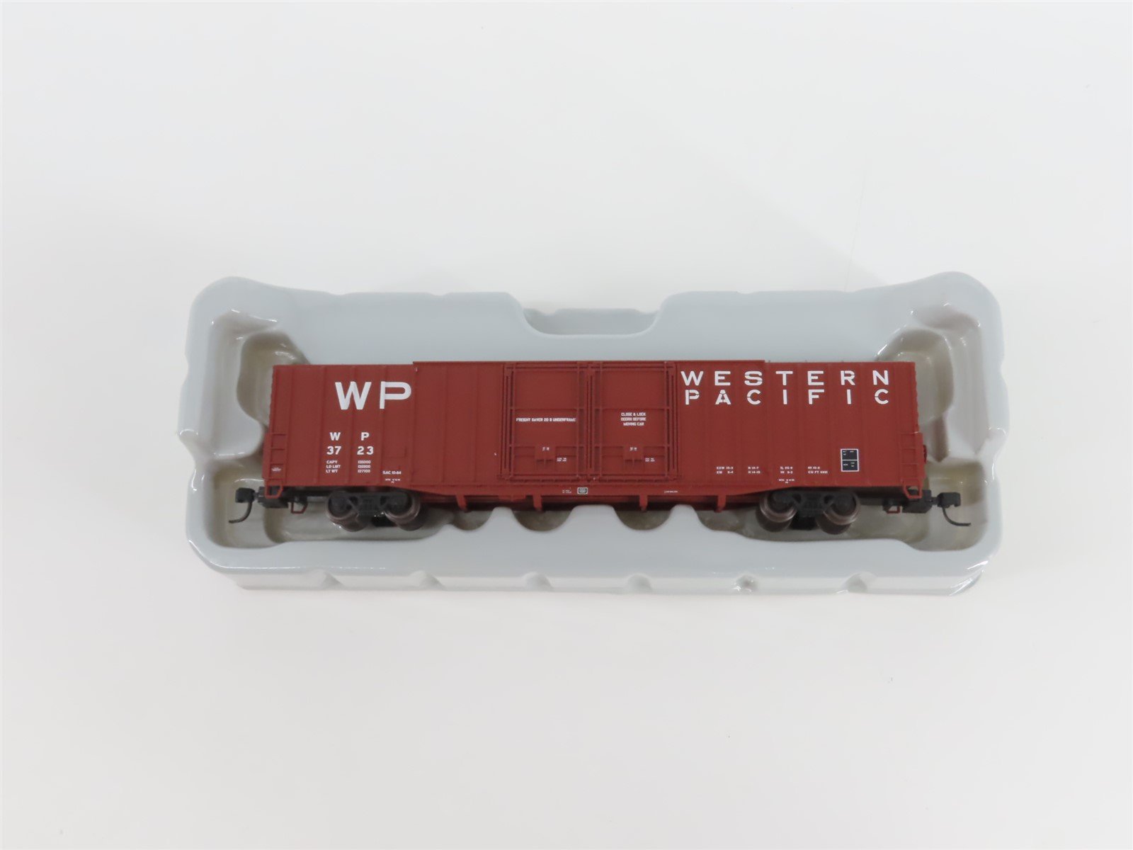 N Scale Athearn 10793 WP Western Pacific Railroad 60' Auto Parts Box Car #3723