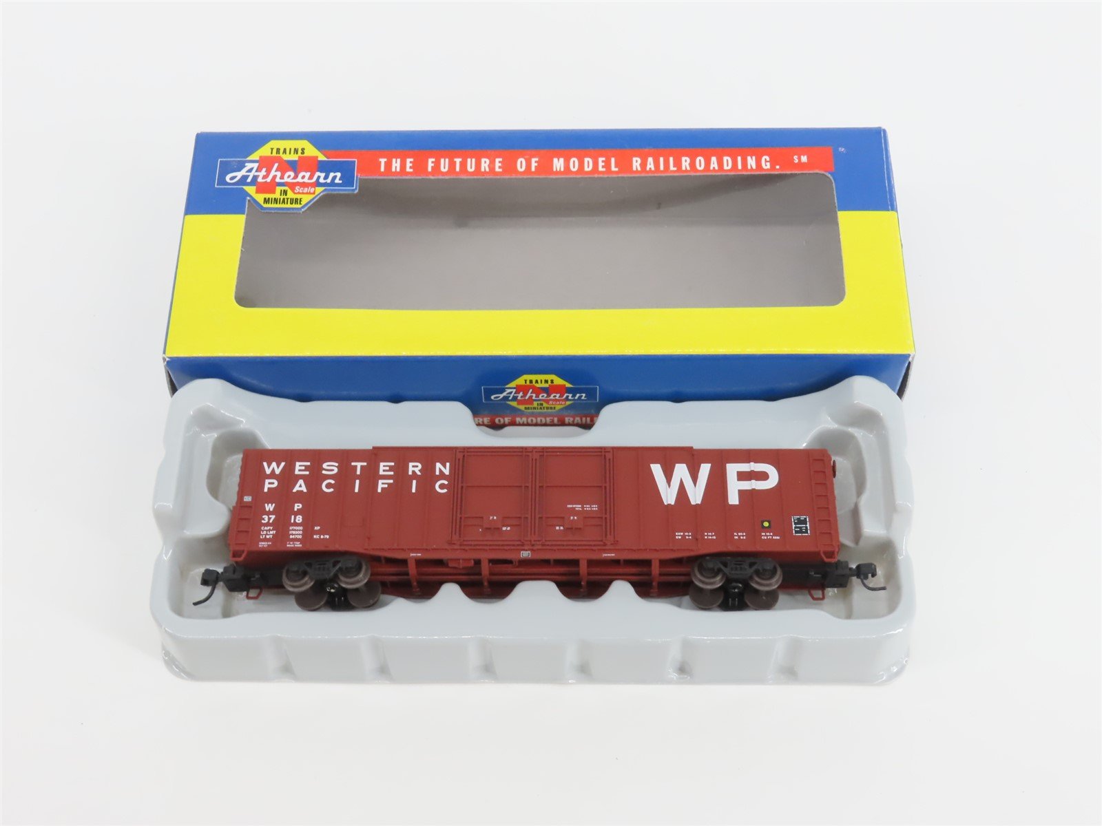 N Scale Athearn 10794 WP Western Pacific Railroad 60' Auto Parts Box Car #3718