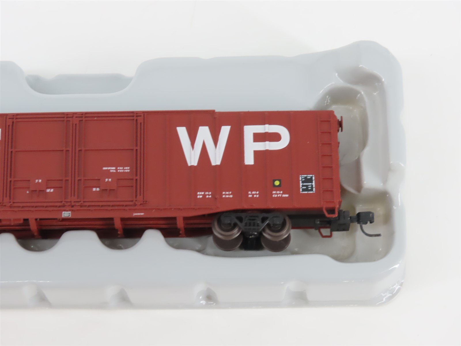 N Scale Athearn 10794 WP Western Pacific Railroad 60' Auto Parts Box Car #3718