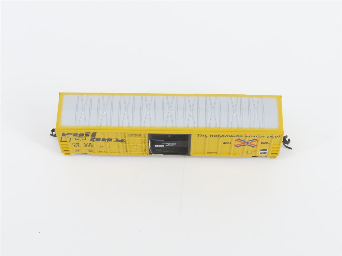N Scale Athearn 11148 ABOX Railbox 50&#39; Plug &amp; Sliding Door Box Car #51057
