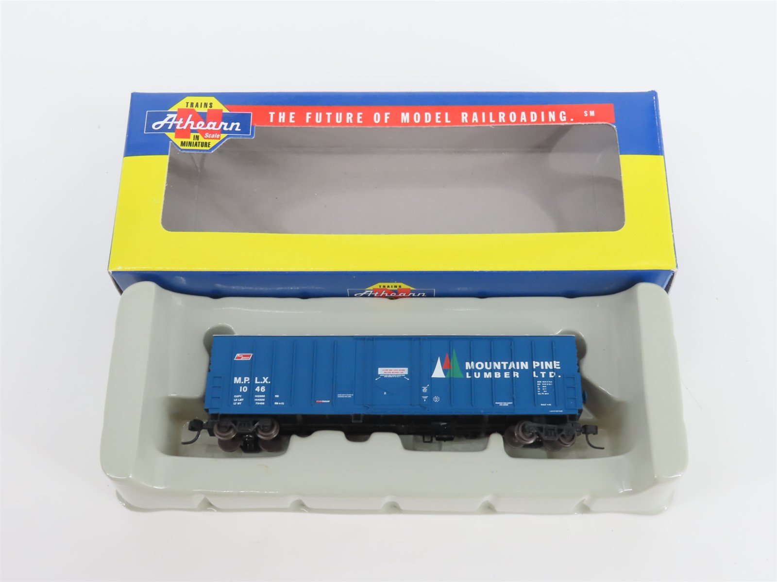 N Scale Athearn 10684 MPLX Mountain Pine Lumber 50' Single Door Box Car #1046