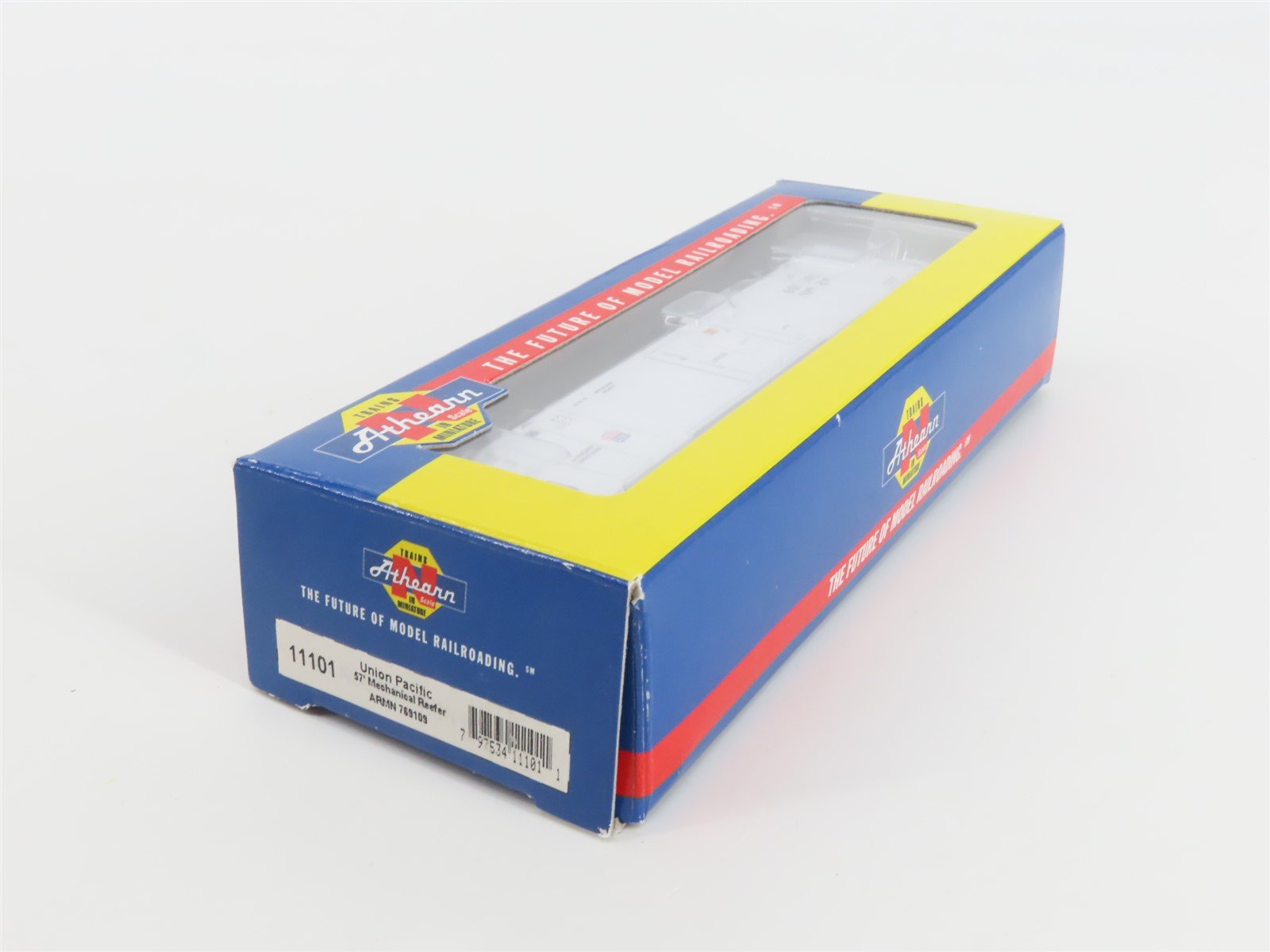 N Scale Athearn 11101 ARMN UP Union Pacific 57' Mechanical Reefer #769109