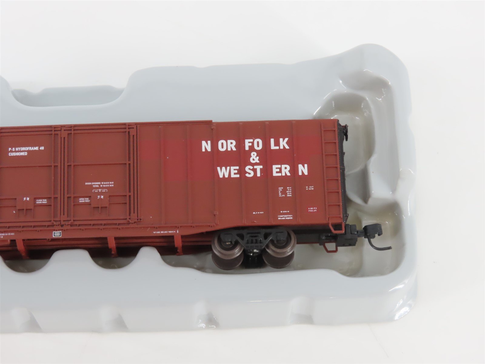 N Scale Athearn 10788 N&W Norfolk & Western 60' Auto Parts Box Car #600407