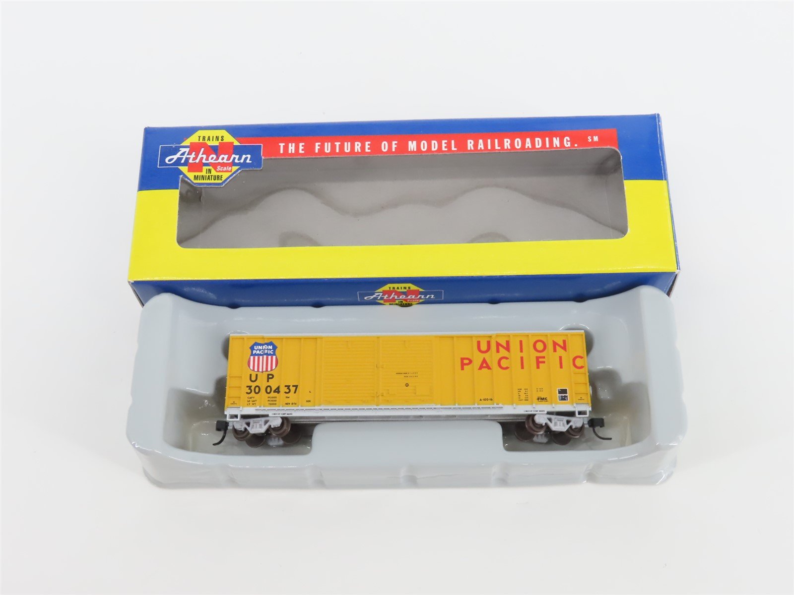 N Scale Athearn 11278 UP Union Pacific Railroad 50' Double Door Box Car #300437