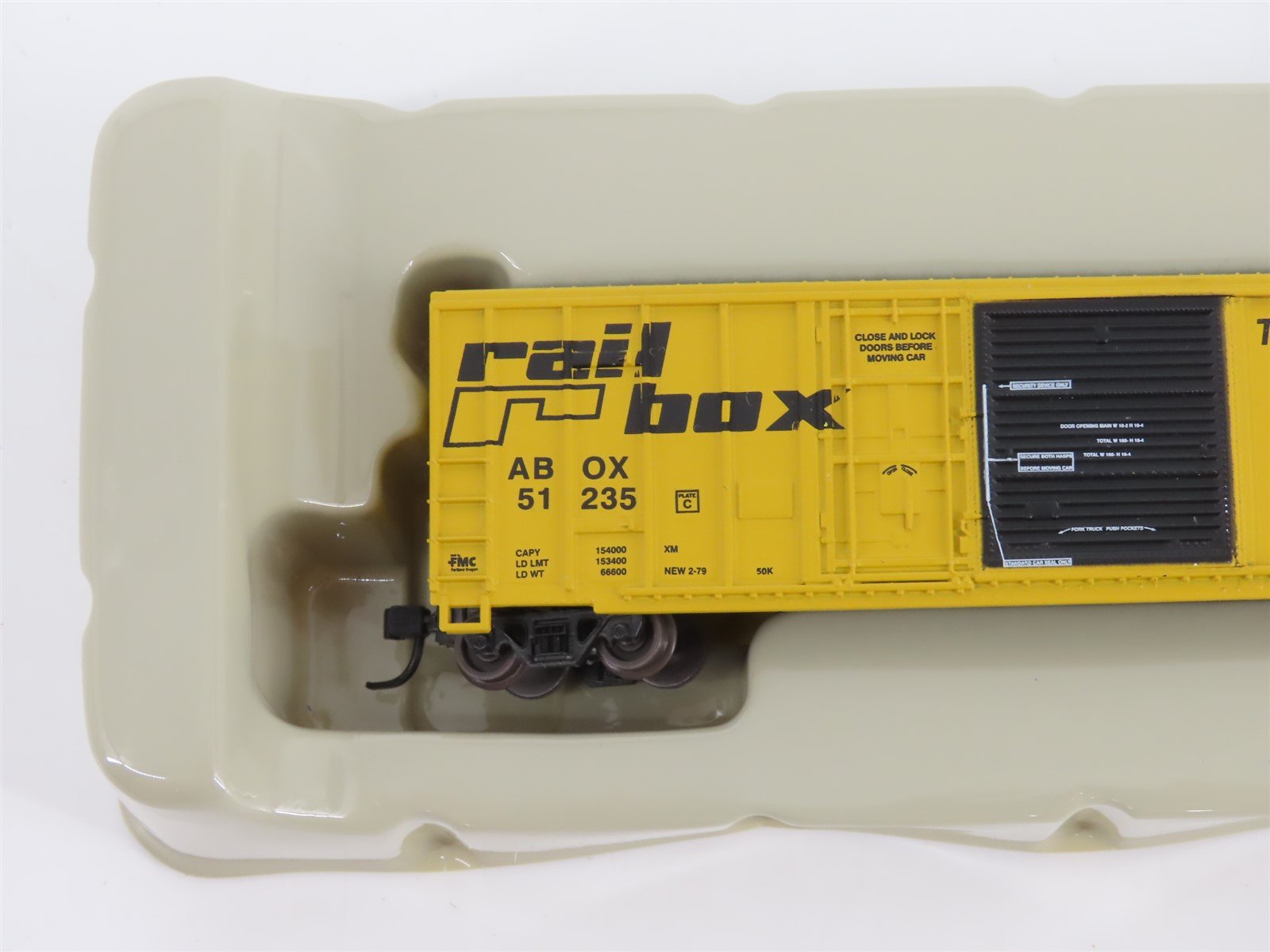 N Scale Athearn 11147 ABOX Railbox 50' Plug & Sliding Door Box Car #51235